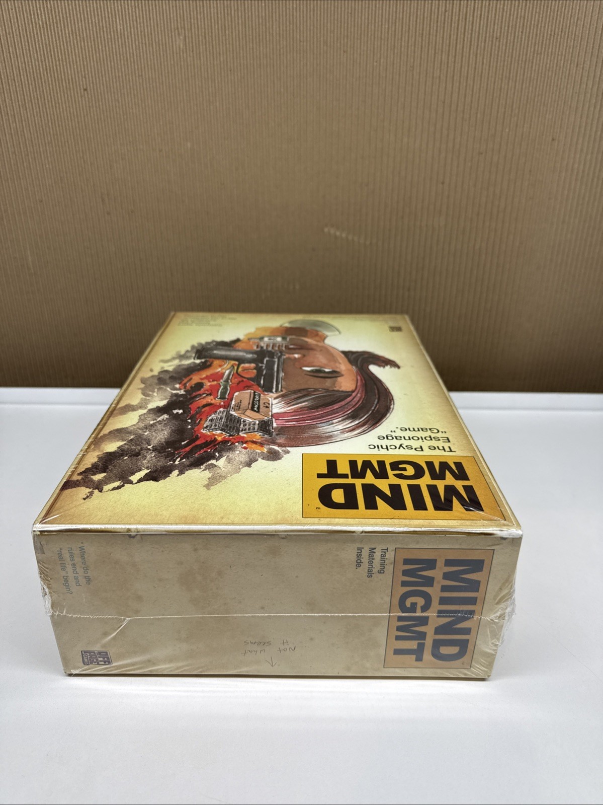 Mind MGMT Kickstarter Edition Strategy Board Game, Includes Solo & Co-op App
