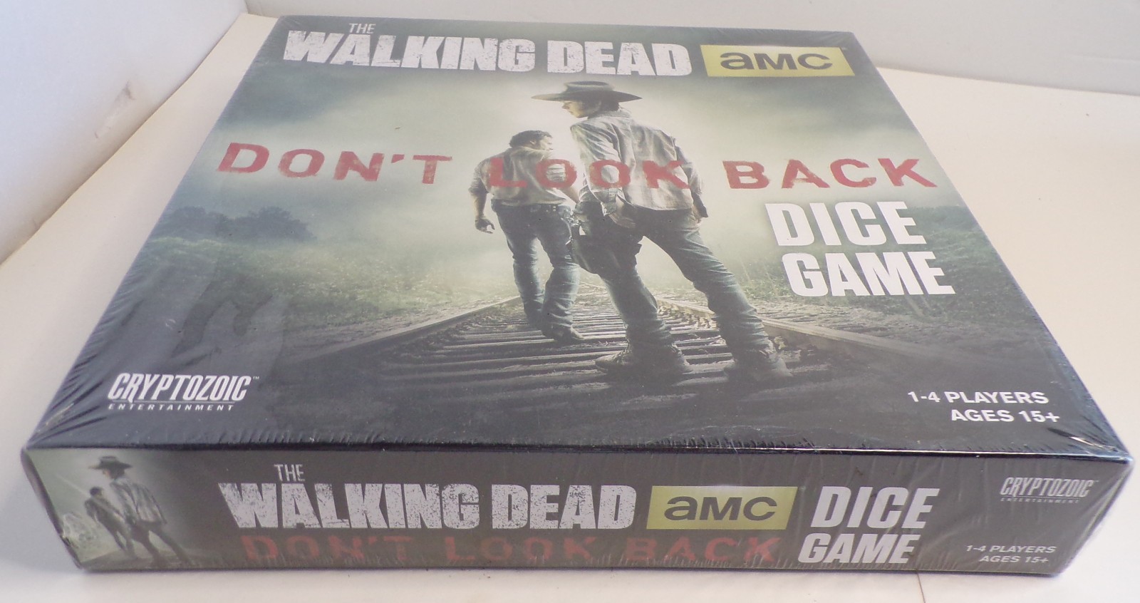 AMC The Walking Dead Don’t Look Back Dice Game Zombie Horror Board Game