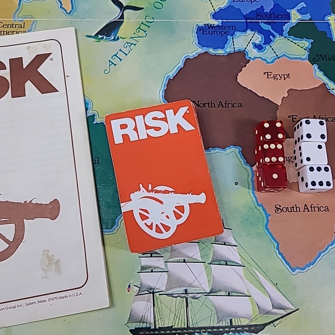 1975 Risk Board Game Parker Brothers Complete With Instruction Manual