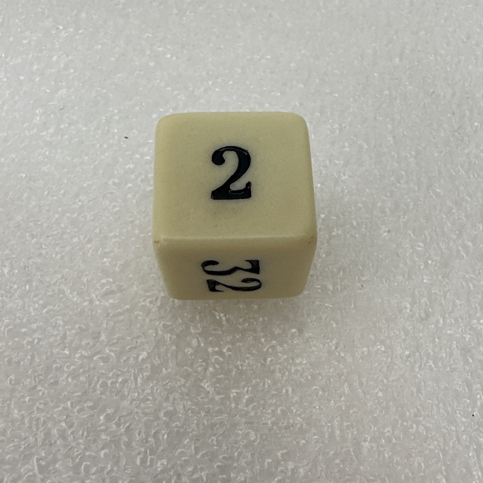 Vintage Backgammon Dice 1 Doubling Cube & 1 White Rounded Edge Replacement Die