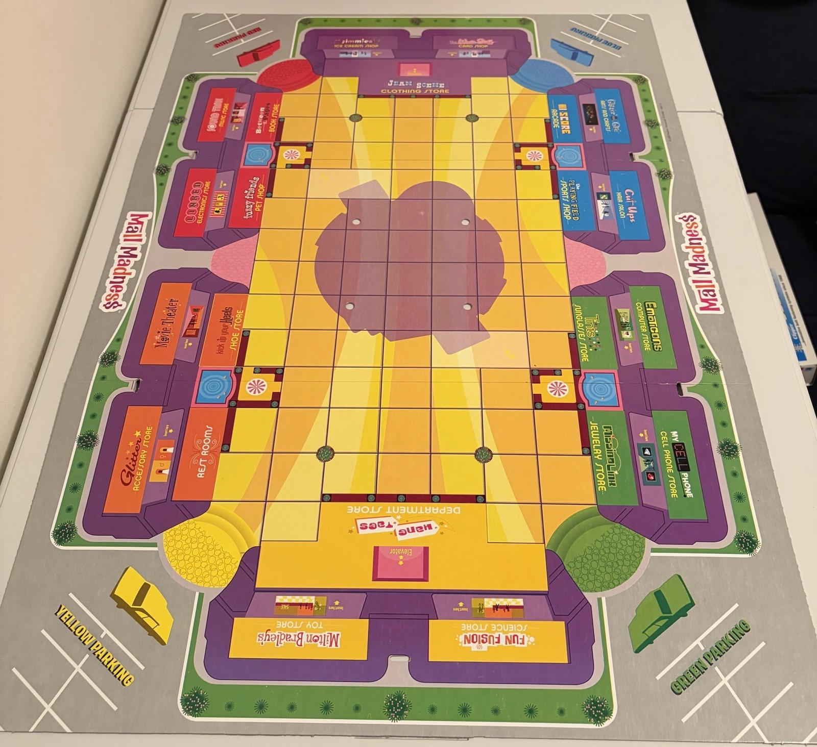 2005 Milton Bradley Electronic Mall Madness Board Game – Works Great!