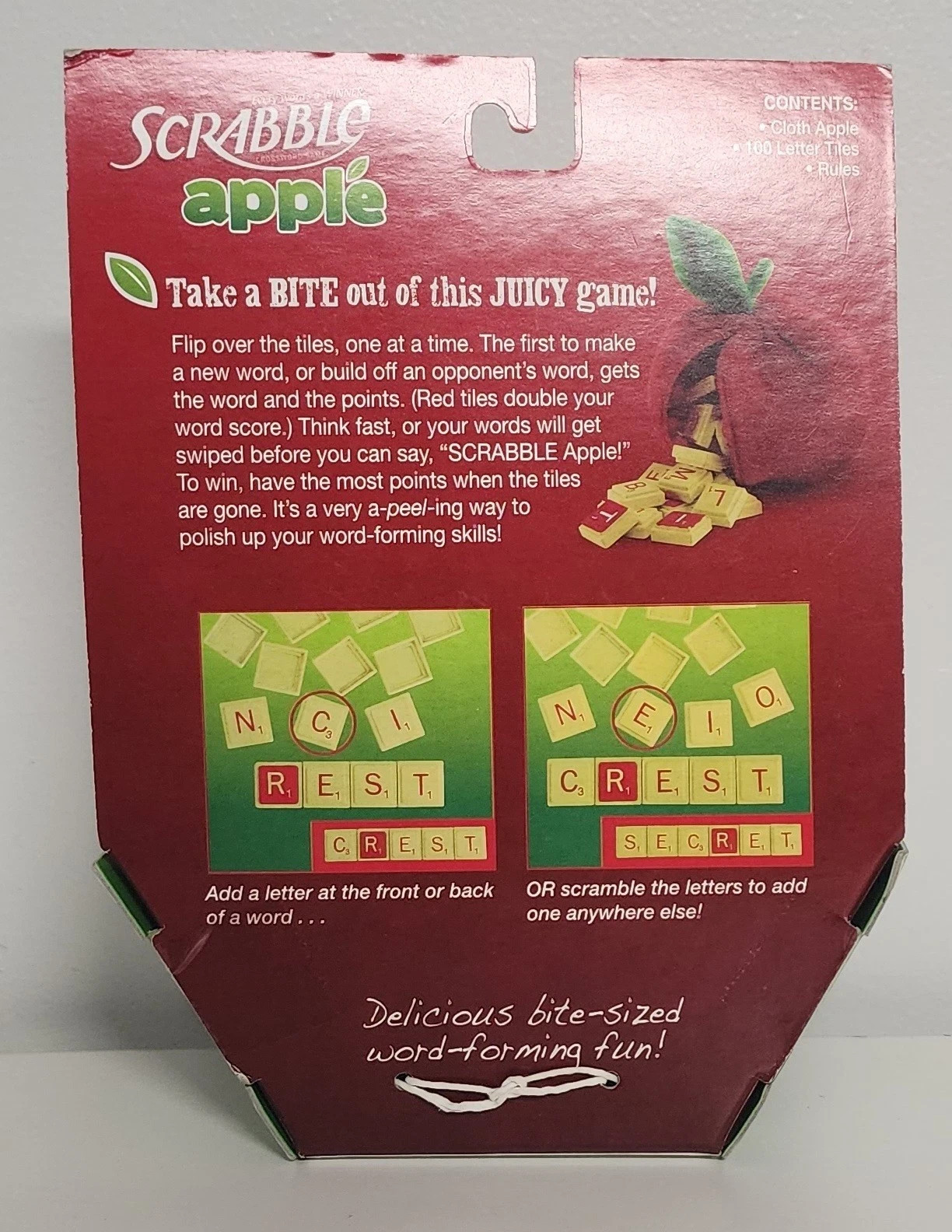 SCRABBLE APPLE HASBRO WORD-FORMING FAMILY FUN GAME 2008 NEW