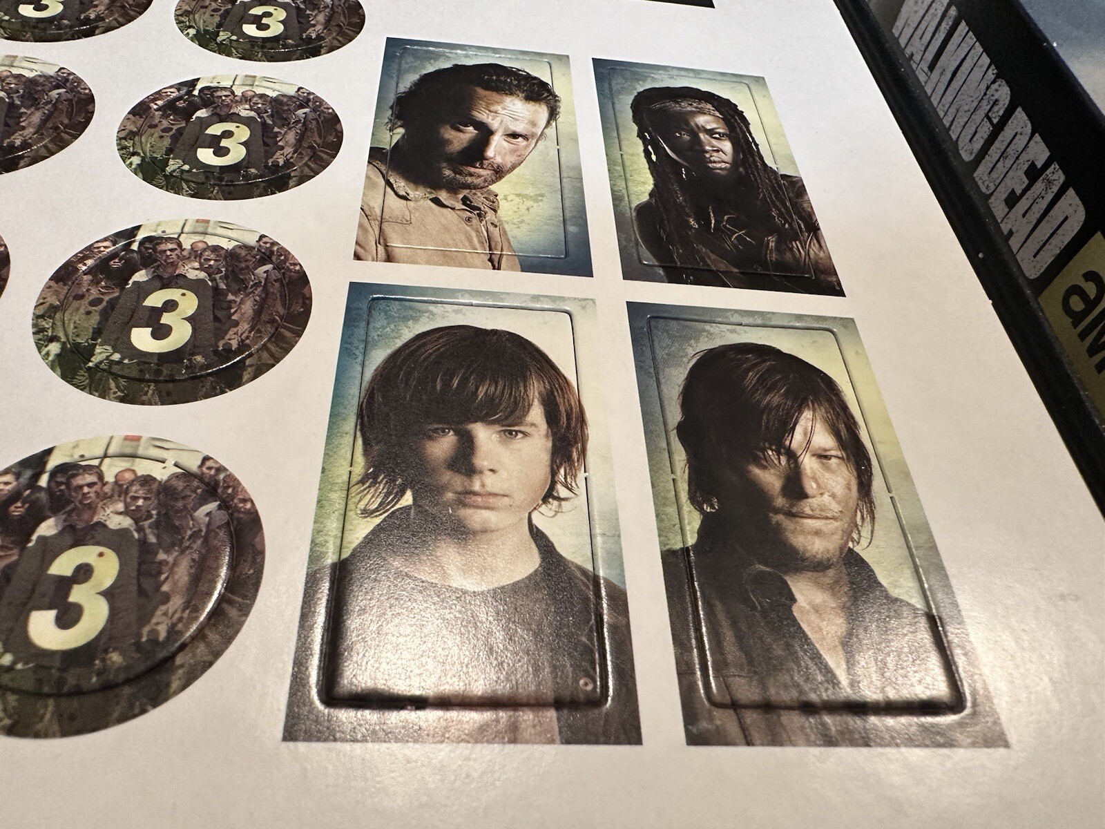 AMC The Walking Dead Don’t Look Back Dice Board Game