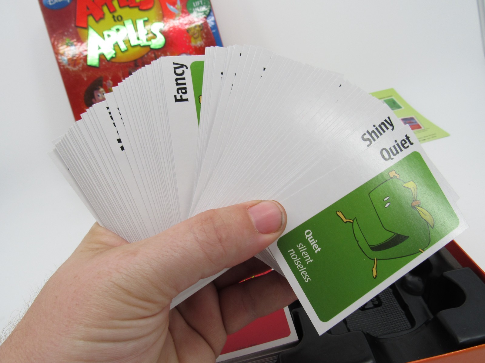 Disney Apples to Apples Game COMPLETE Mattel 2009 Cards Family Party