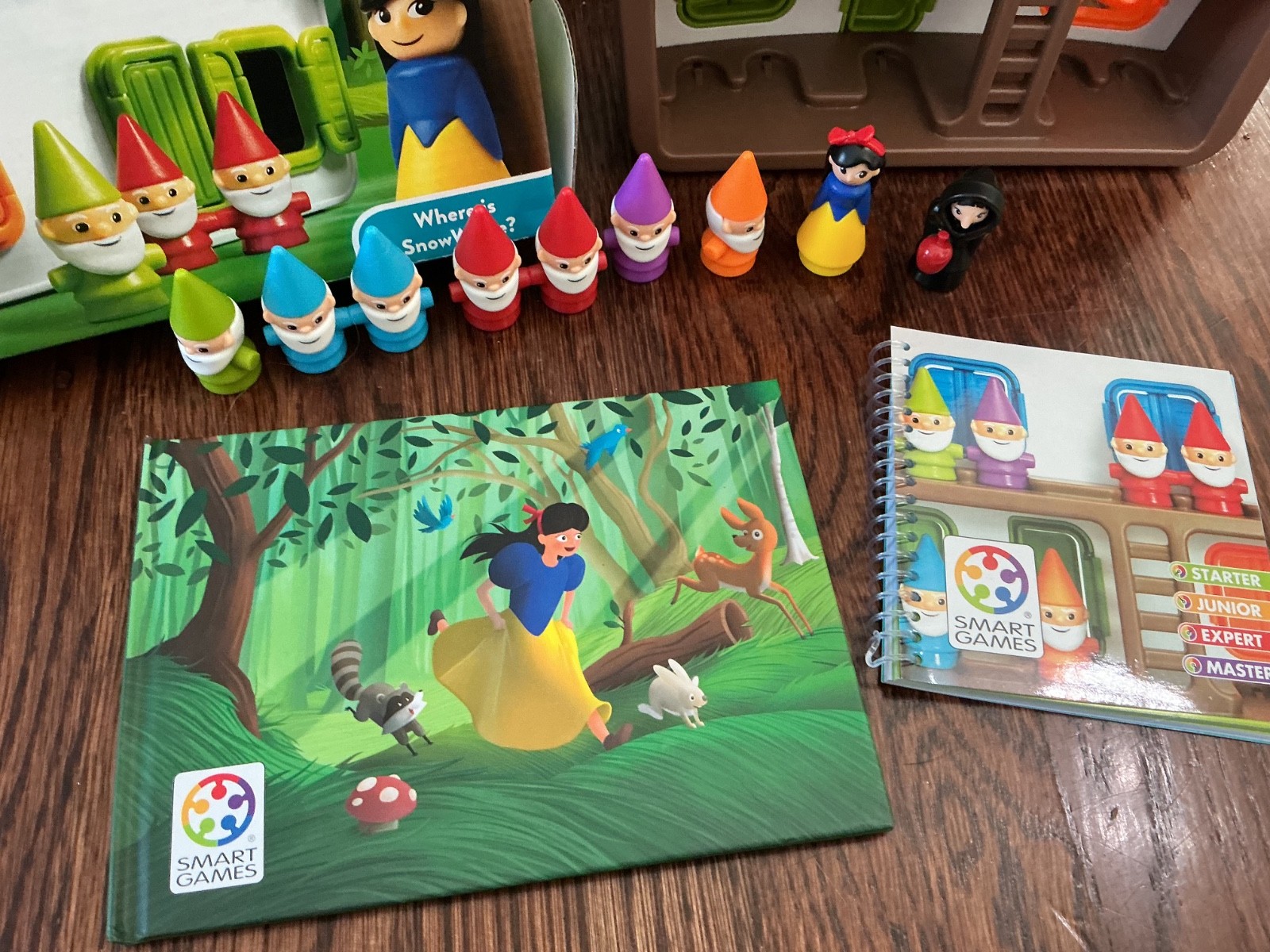 Snow White Deluxe Puzzle Game, SG 024, Smart Games, 4-7 years