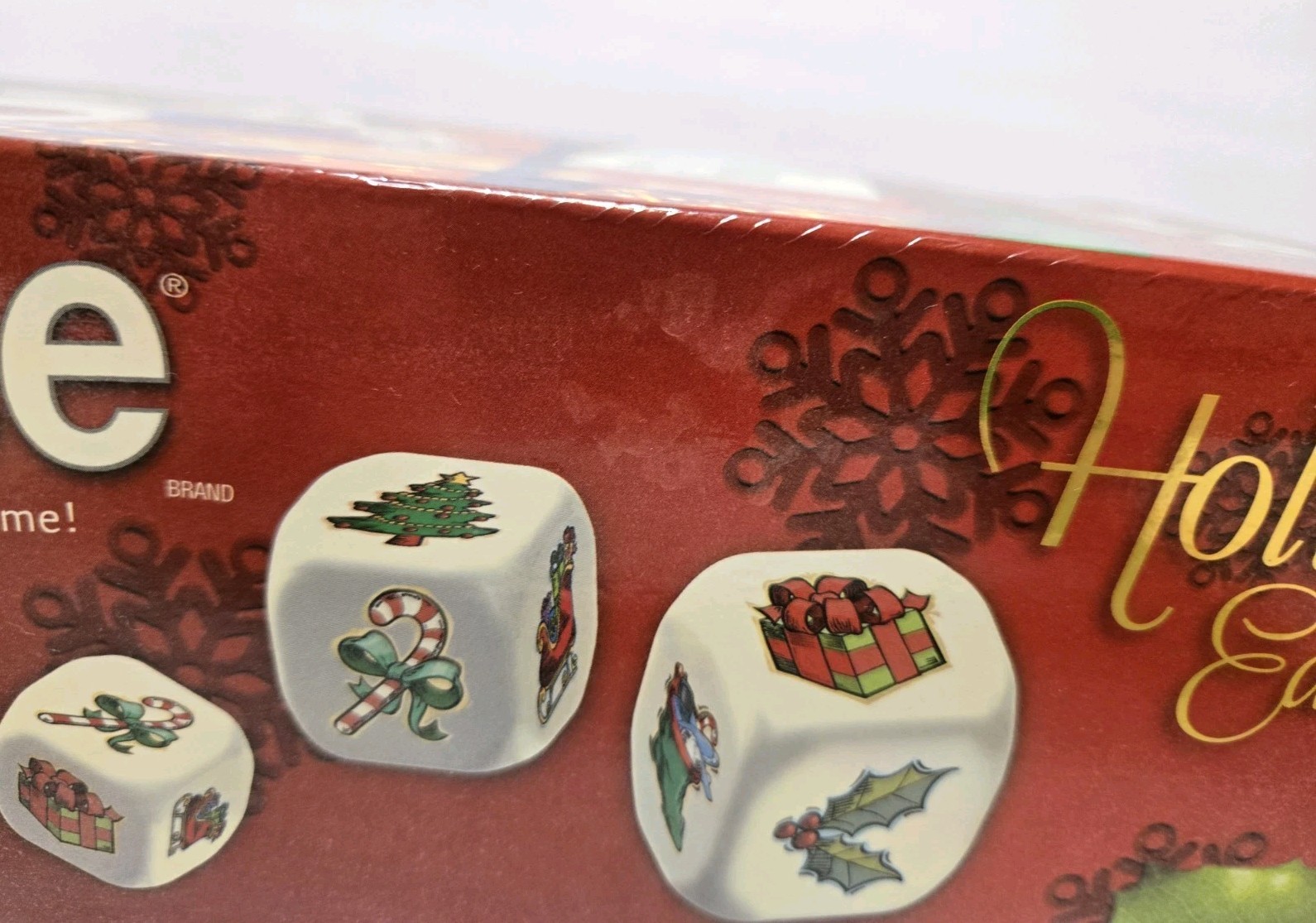 Yahtzee Holiday Edition Christmas Family Dice Game Hasbro-Missing Green Tokens