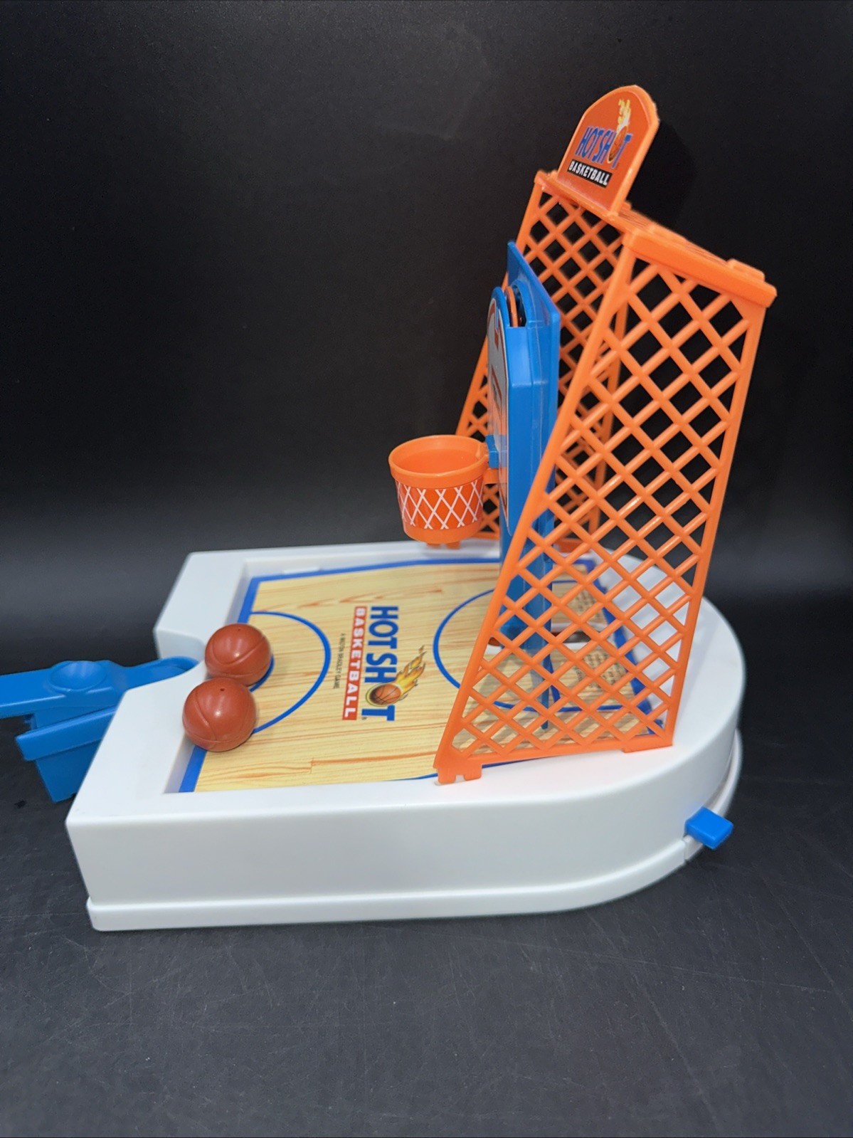 Vintage MB Milton Bradley Travel Hot Shot Basketball Game Complete working 1992