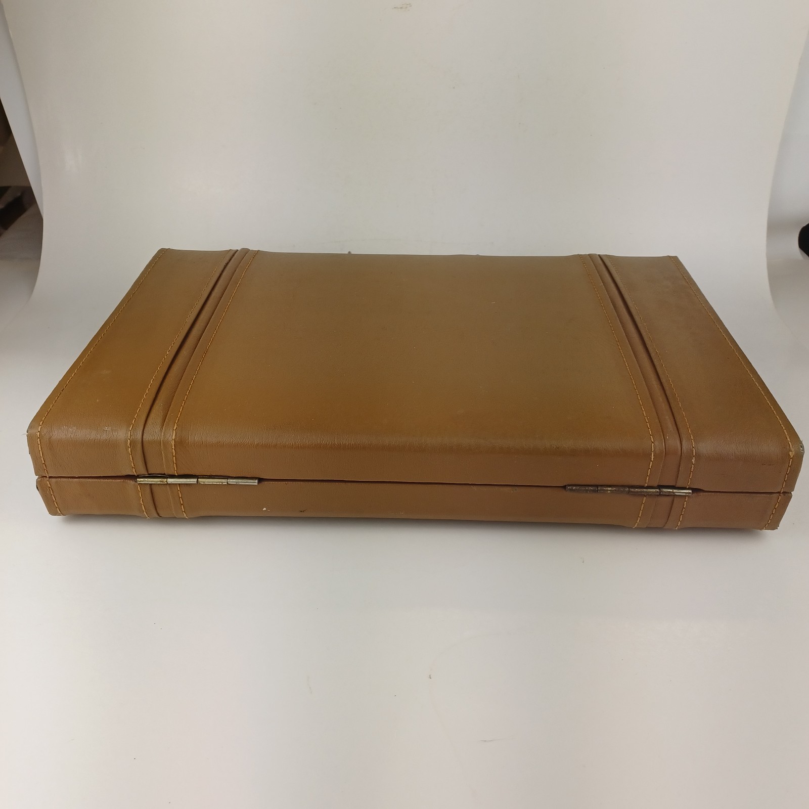 VTG Aries Travel Backgammon Set Brown Tan Orange Brass Score Slider 20″ x 15.5″
