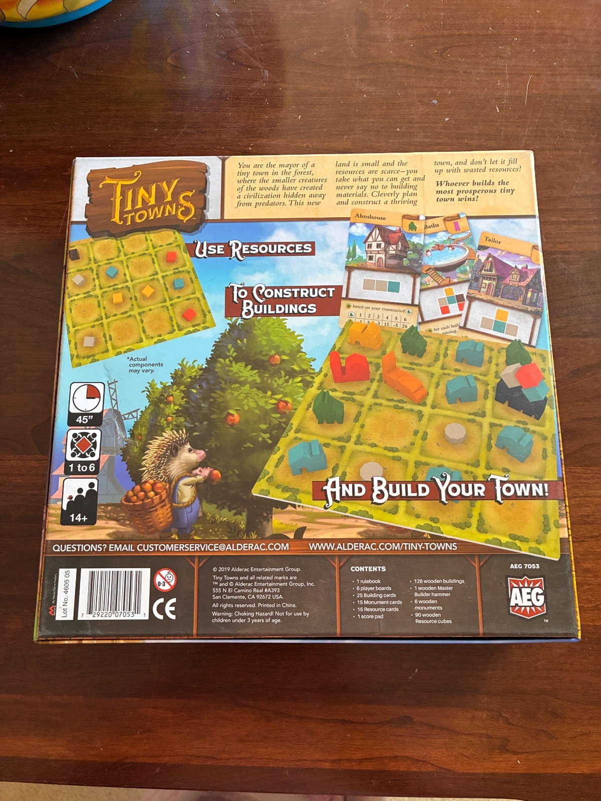 TINY TOWNS Board Game City-Building Strategy COMPLETE 2019 AWARD WINNER Ages 14+