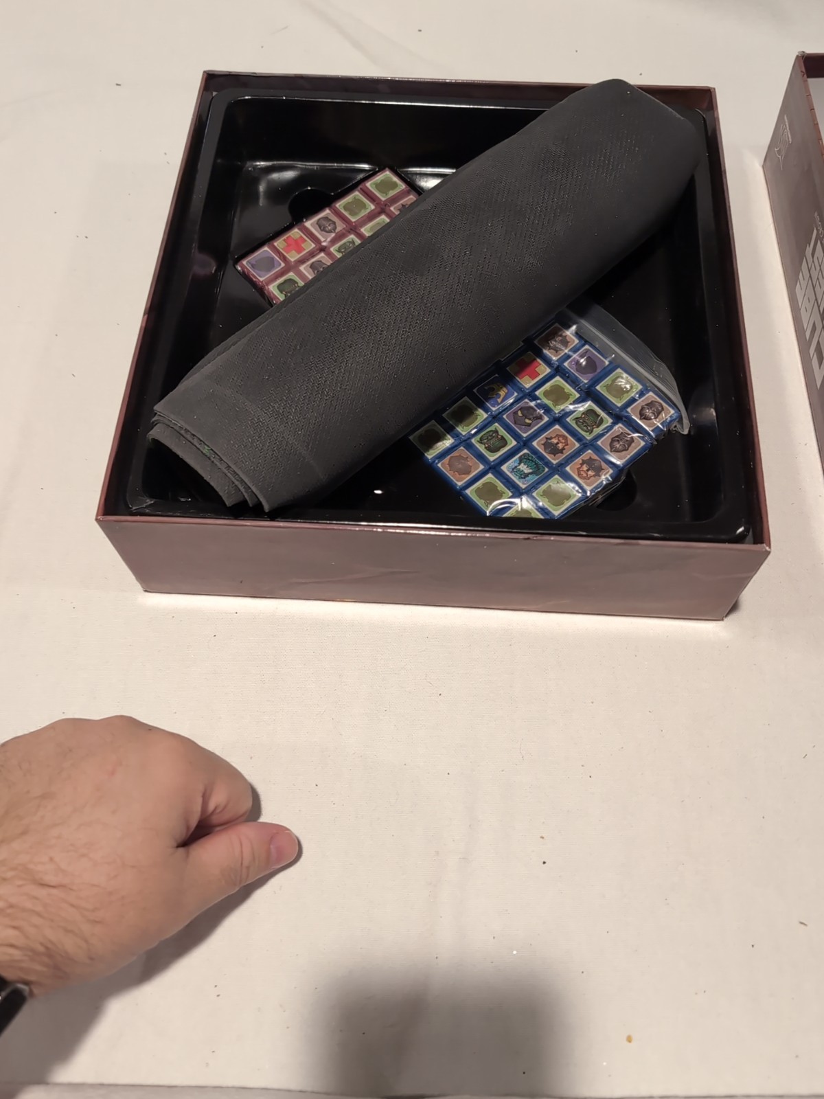 Cube Quest: Clash for the Crown – Gamewright – great condition