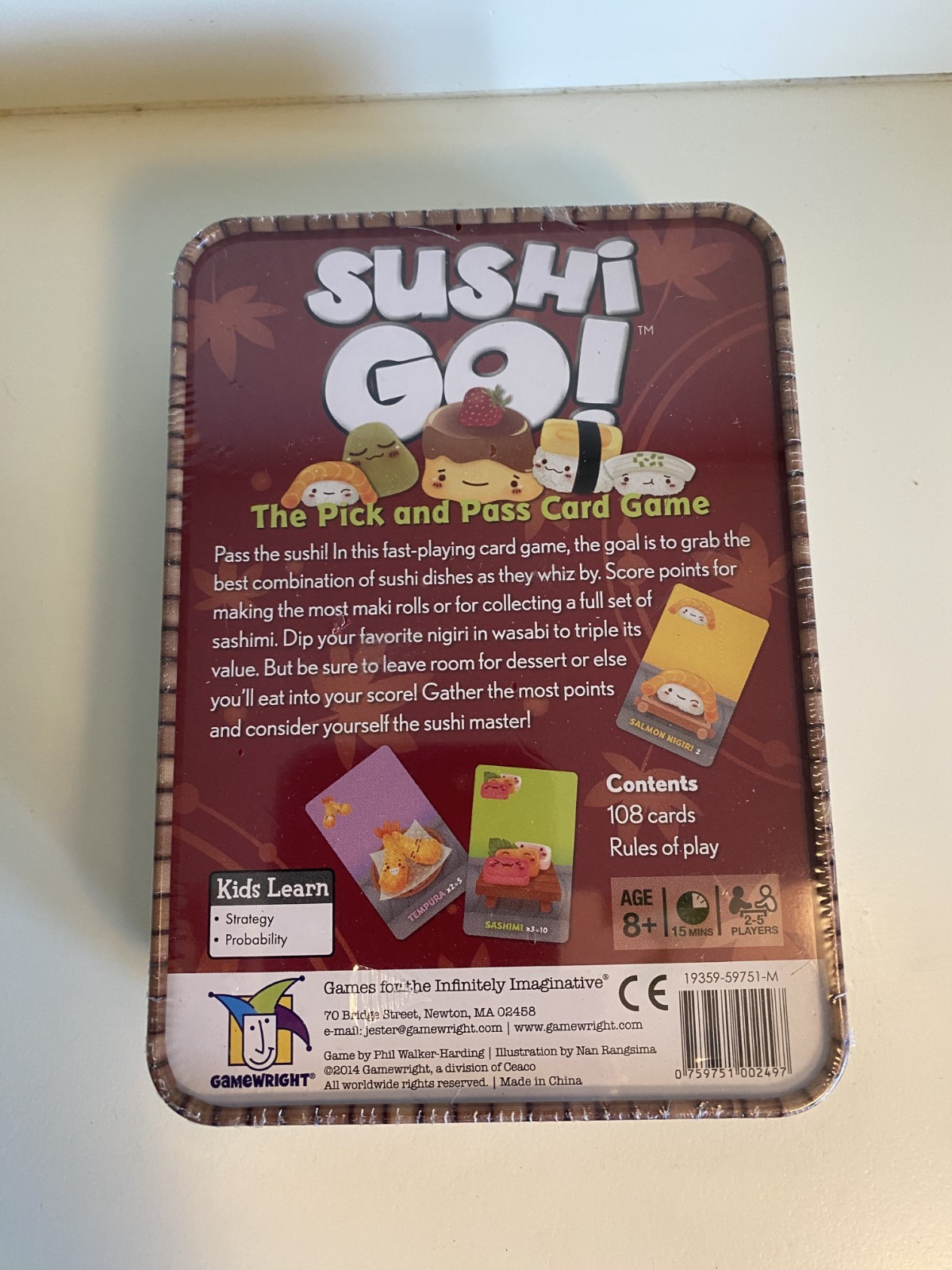 Sushi Go! The Pick and Pass Card Game NEW Sealed Best Toy Award Winner