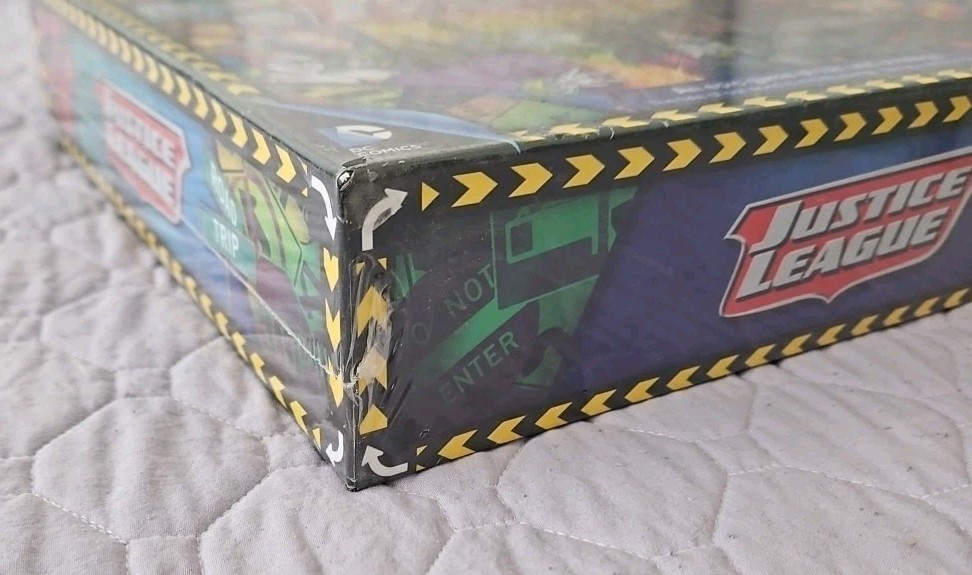 DC Comics JUSTICE LEAGUE Board Game Road Trip Epic Game Strategy NEW SEALED