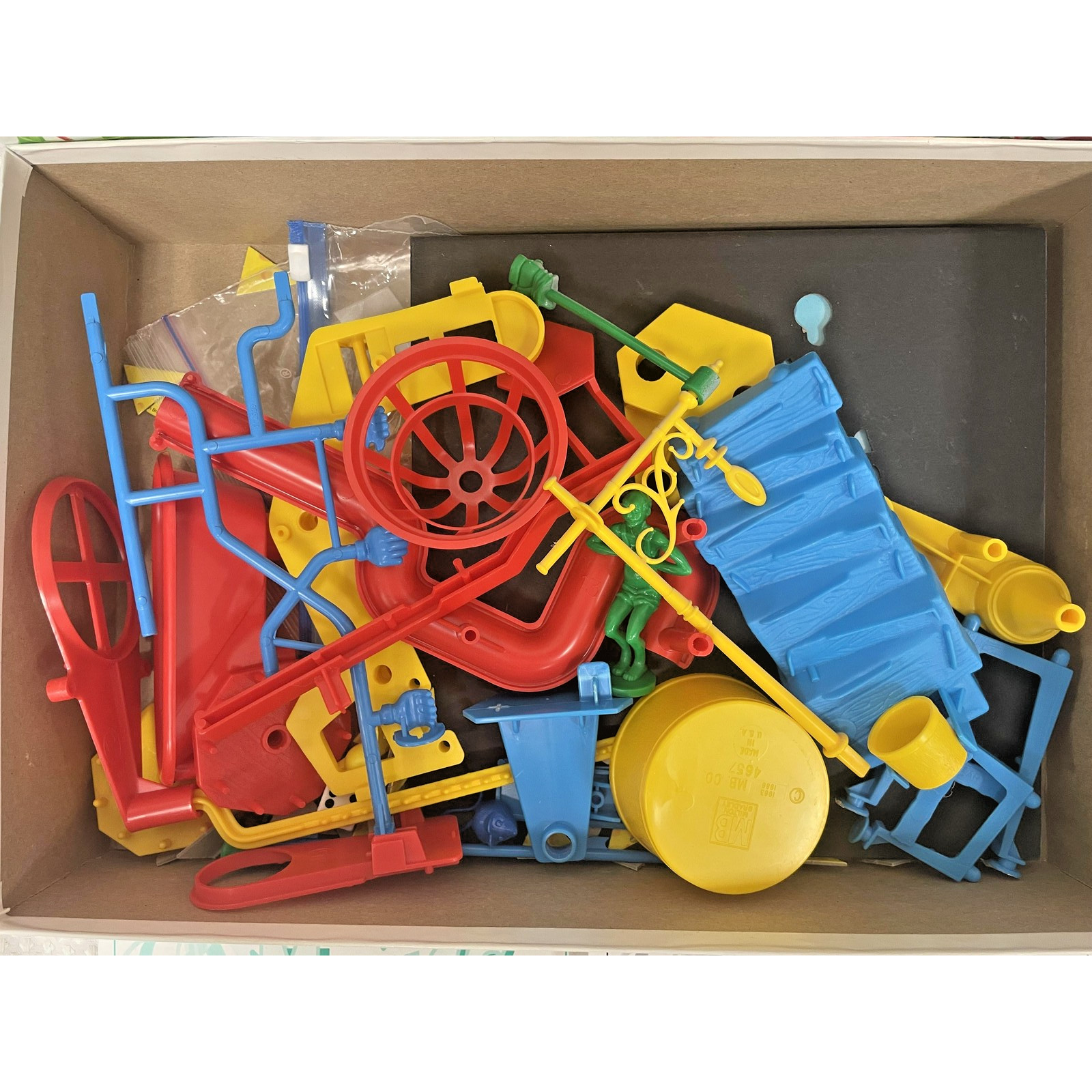 Vintage 1999 Mousetrap Milton Bradley Board Game Boxed Complete Kids 6+
