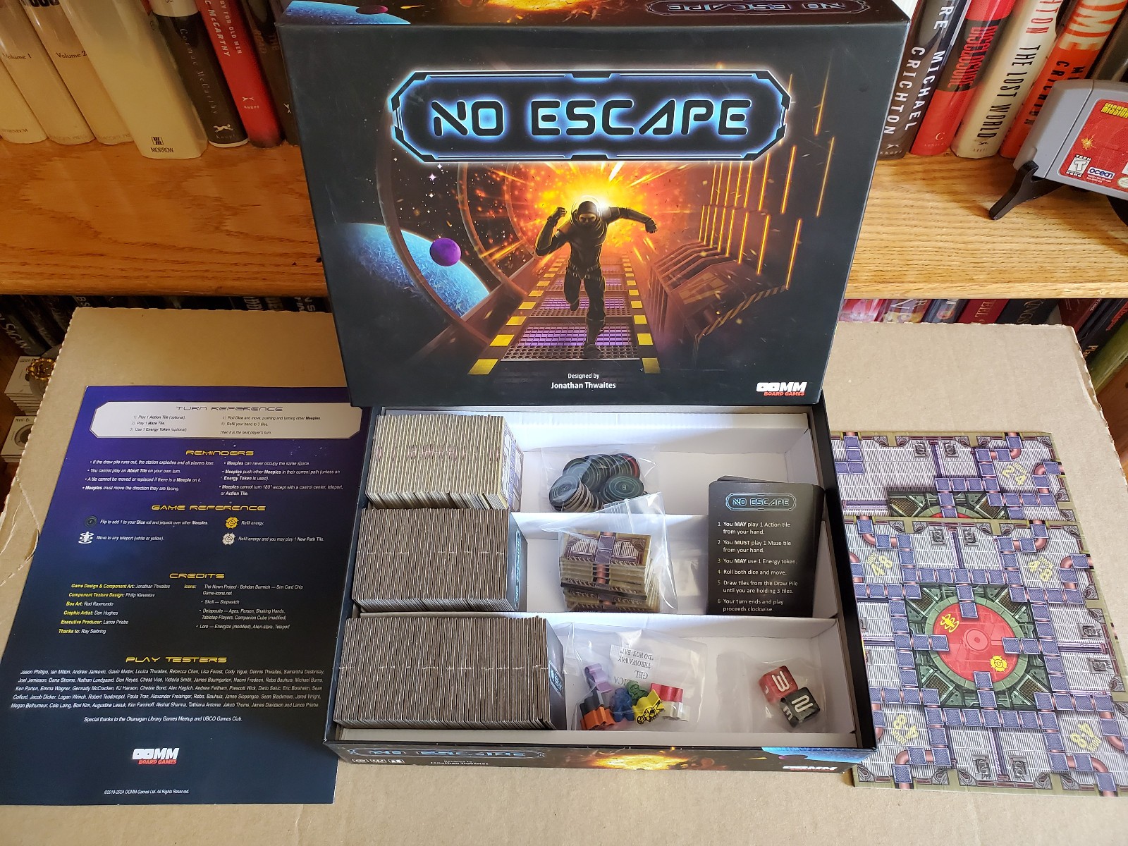 No Escape: Strategic Maze-Building Game – COMPLETE – OOMM & Avant Games – 2025