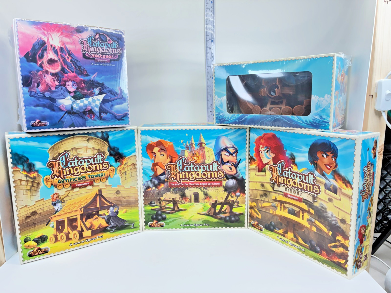 Catapult Kingdoms Base Game & 3 Expansions *NICE SOME NEW & FREE SHIPPING*