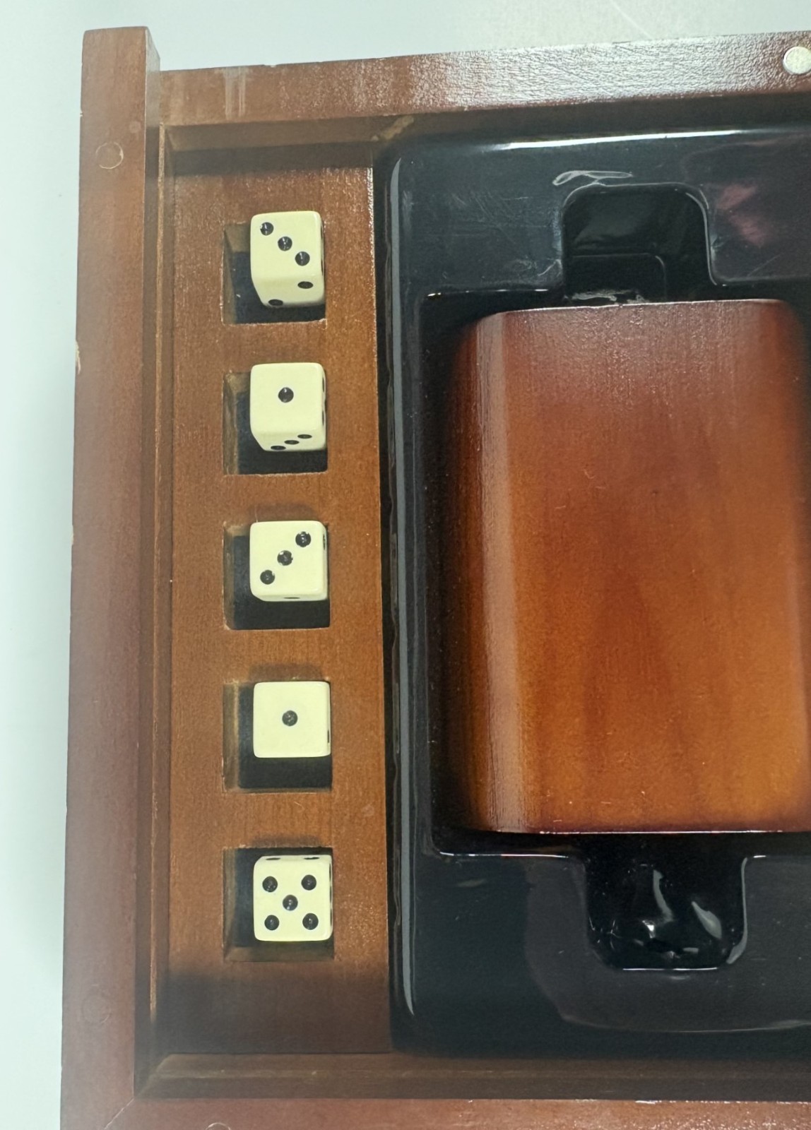 Yahtzee Game Vintage Collection Bookshelf Edition Wooden Box Complete Free Ship