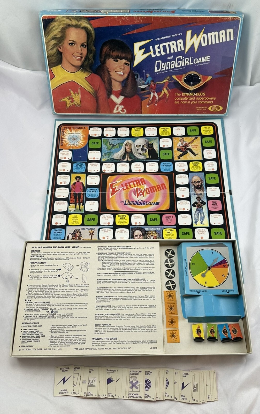 1977 Electra Woman and Dyna Girl by Ideal Games Complete in Very Good Condition