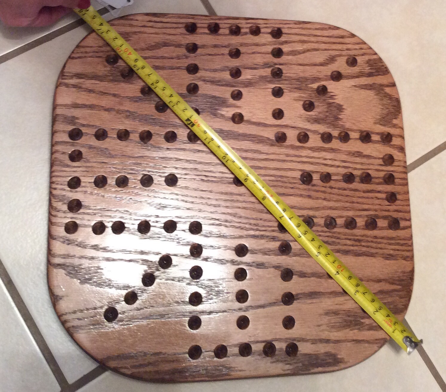 18 ” WALNUT STAINED WOODEN OAK AGGRAVATION MARBLE GAME BOARD 2 TO 4-PLAYER NEW