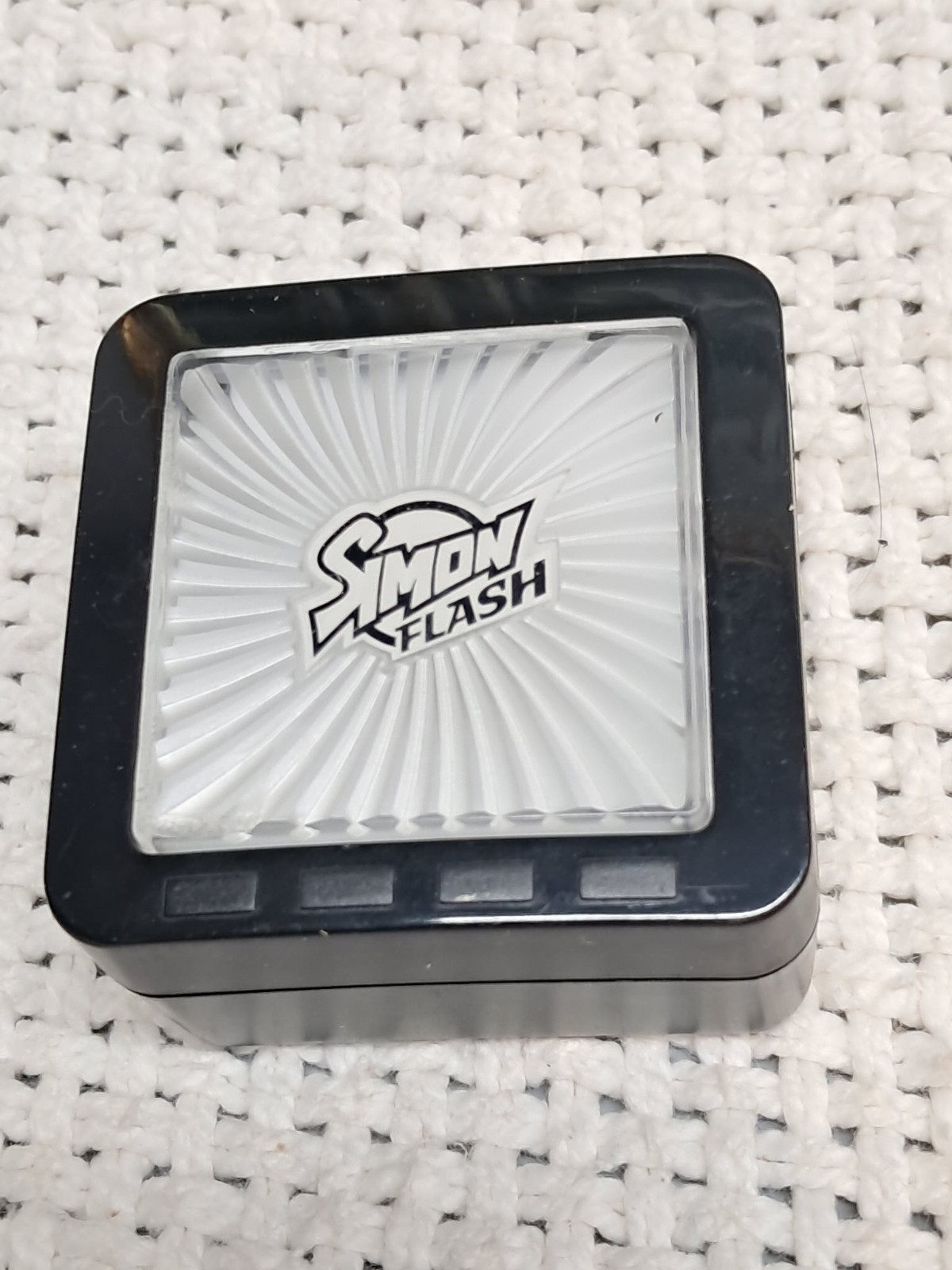 Simon Flash Game 4 Cubes 4 Different Games with new batteries