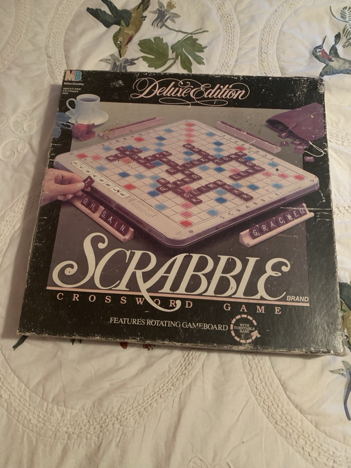 VTG Scrabble Deluxe Edition Rotating Turntable Wood Red Tiles Complete -Rules MB