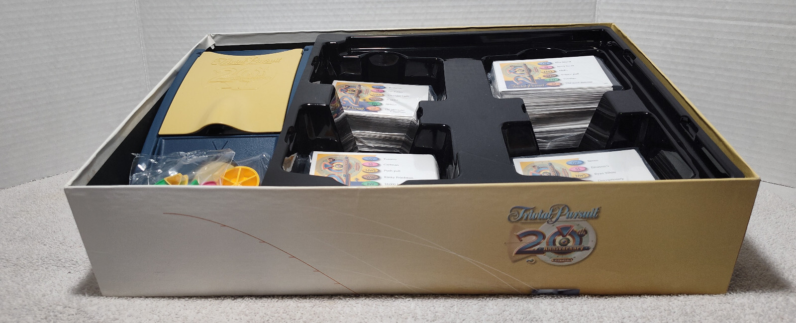 Trivial Pursuit 20th Anniversary Edition 2002 Hasbro Board Game – Complete
