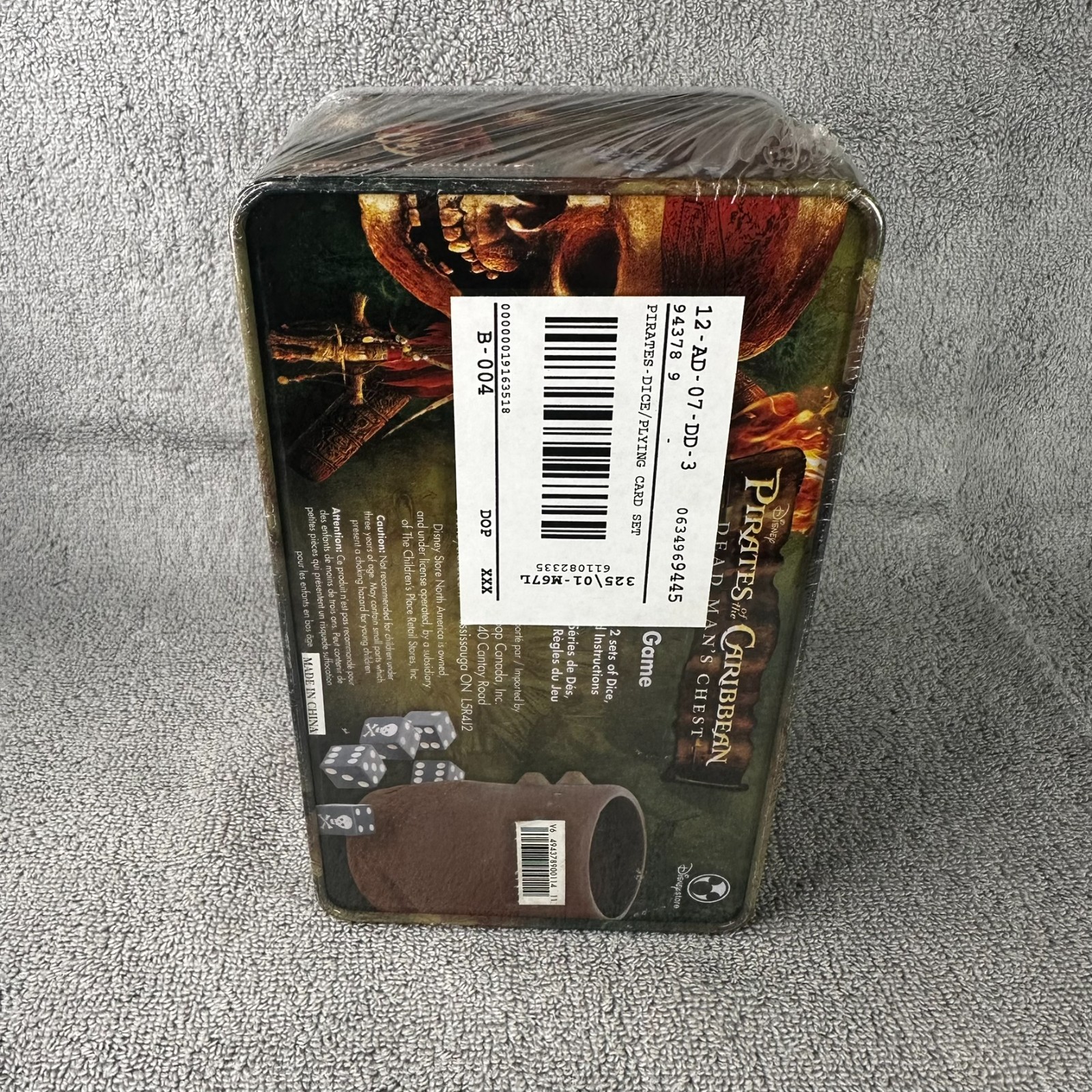 Pirates of the Caribbean Dead Man’s Chest Liar’s Dice Game + Playing Cards Deck