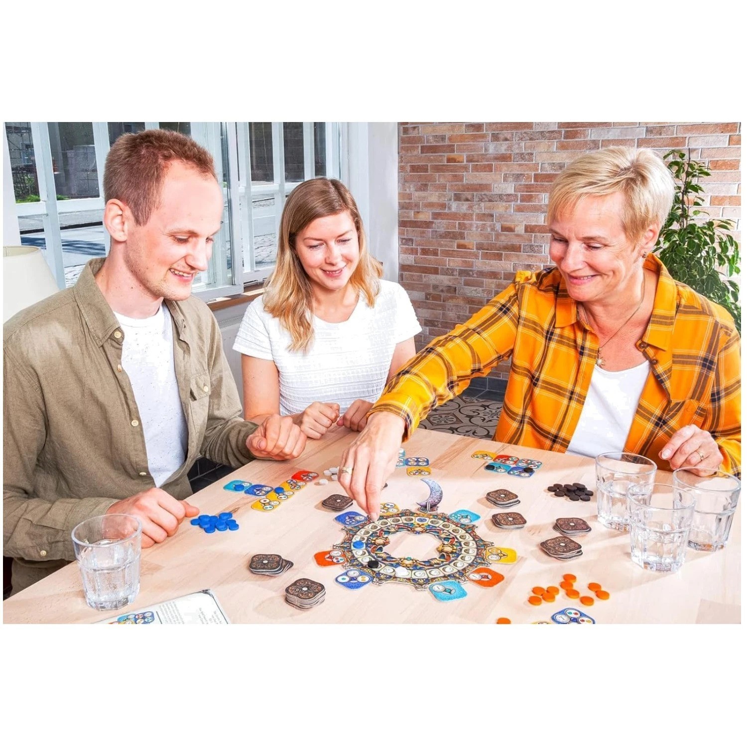 Nova Luna Board Game – Family-Friendly Strategy Game^-~