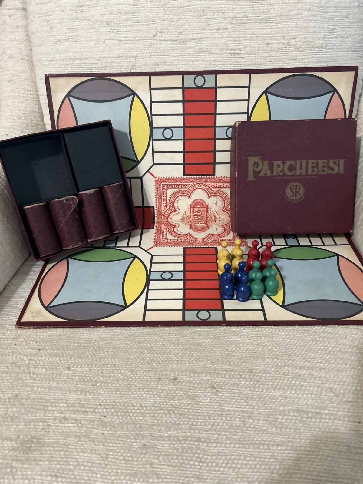Vtg 1989 Milton Bradley Deluxe Edition Parcheesi Board Pieces, & Shakers No Box