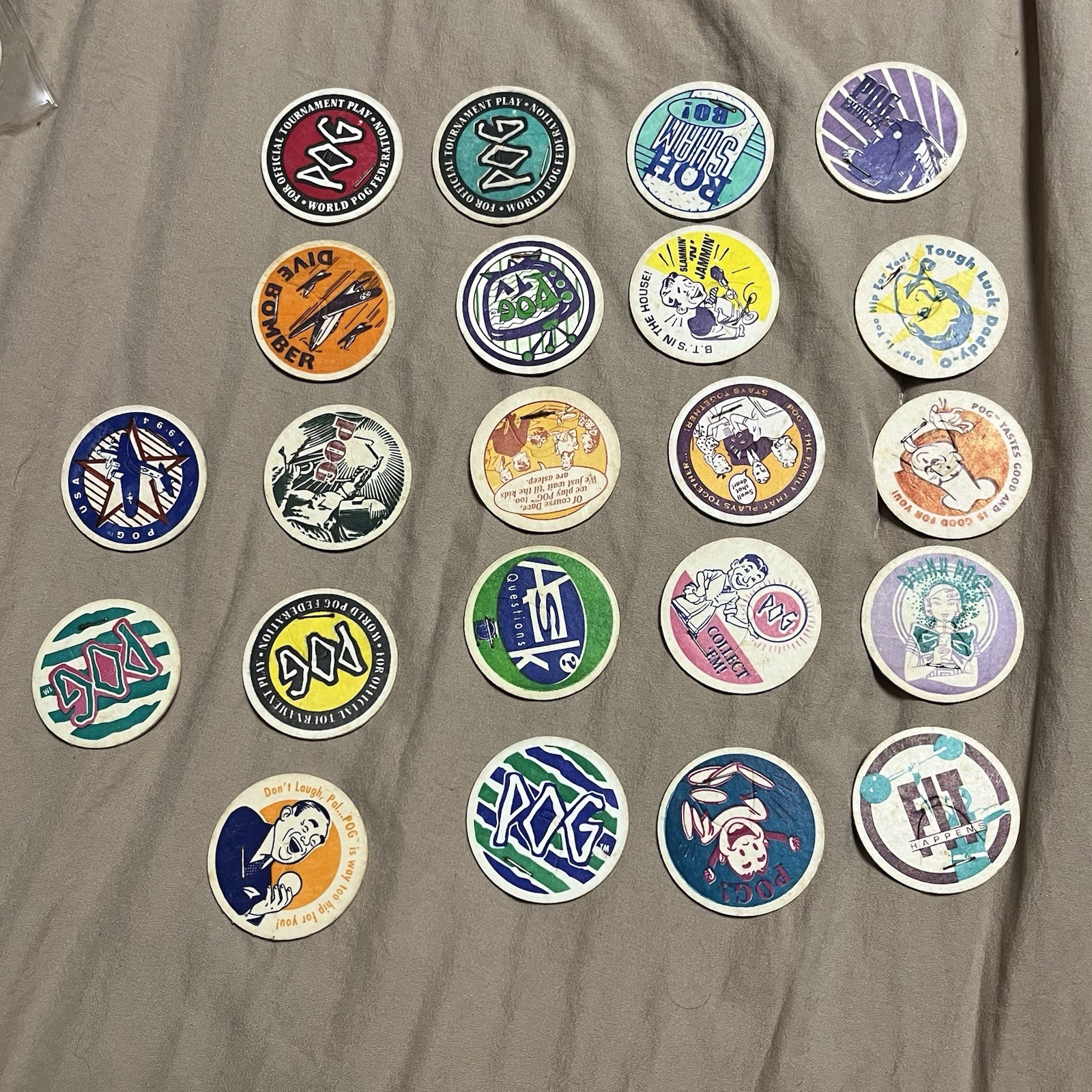 Vintage 1994 World POG Federation Game Set LOT Hologram Foil Thrilla Gorilla