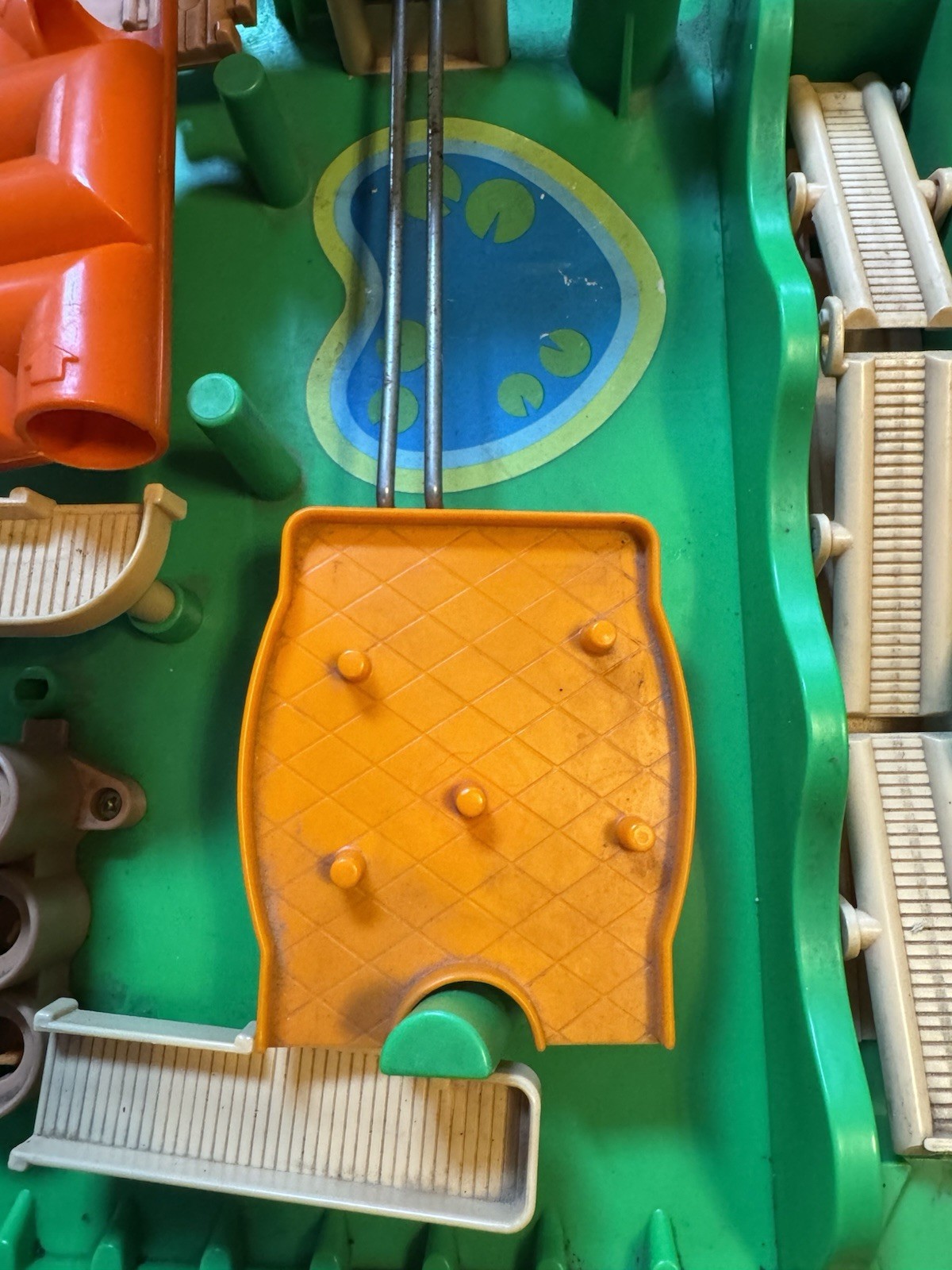 VINTAGE Run Yourself Ragged Maze Game Obstacle Course Incomplete