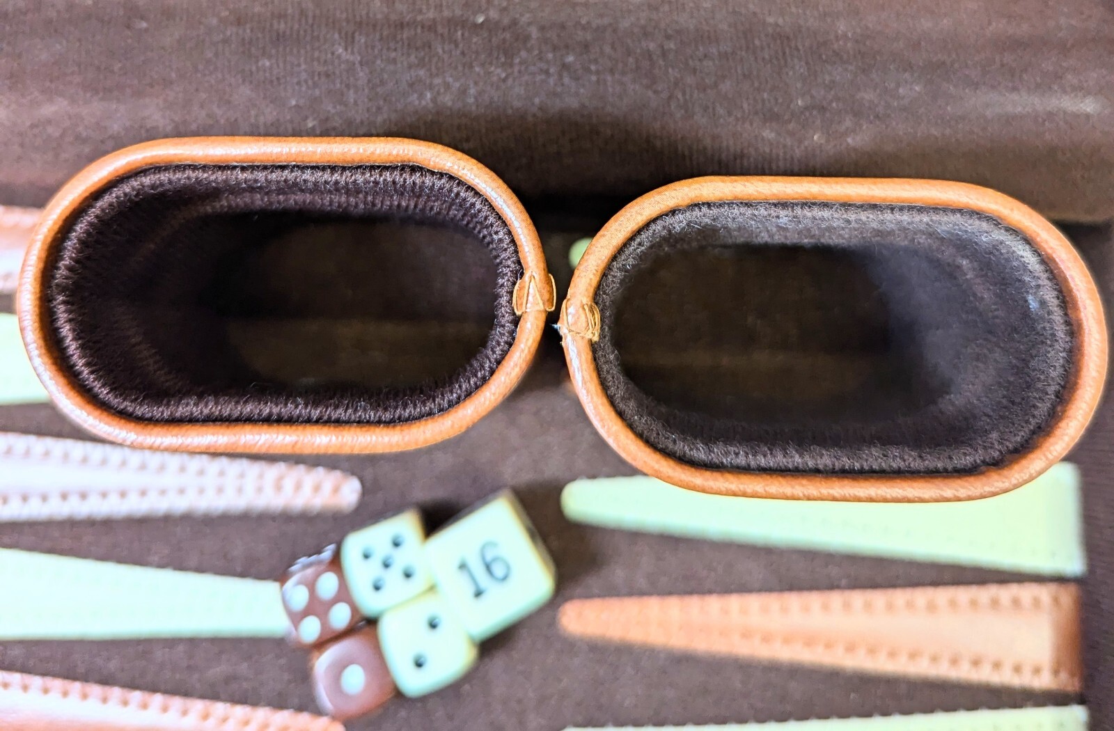 Vintage REISS Backgammon Travel BROWN FAUX LEATHER ZIPPER CASE Complete! 1970’s