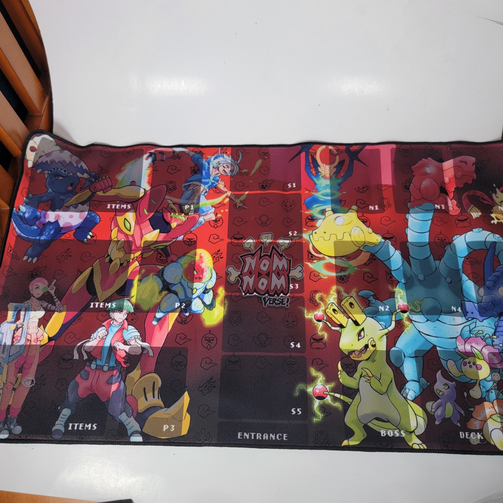 NomNom Verse! Playmat