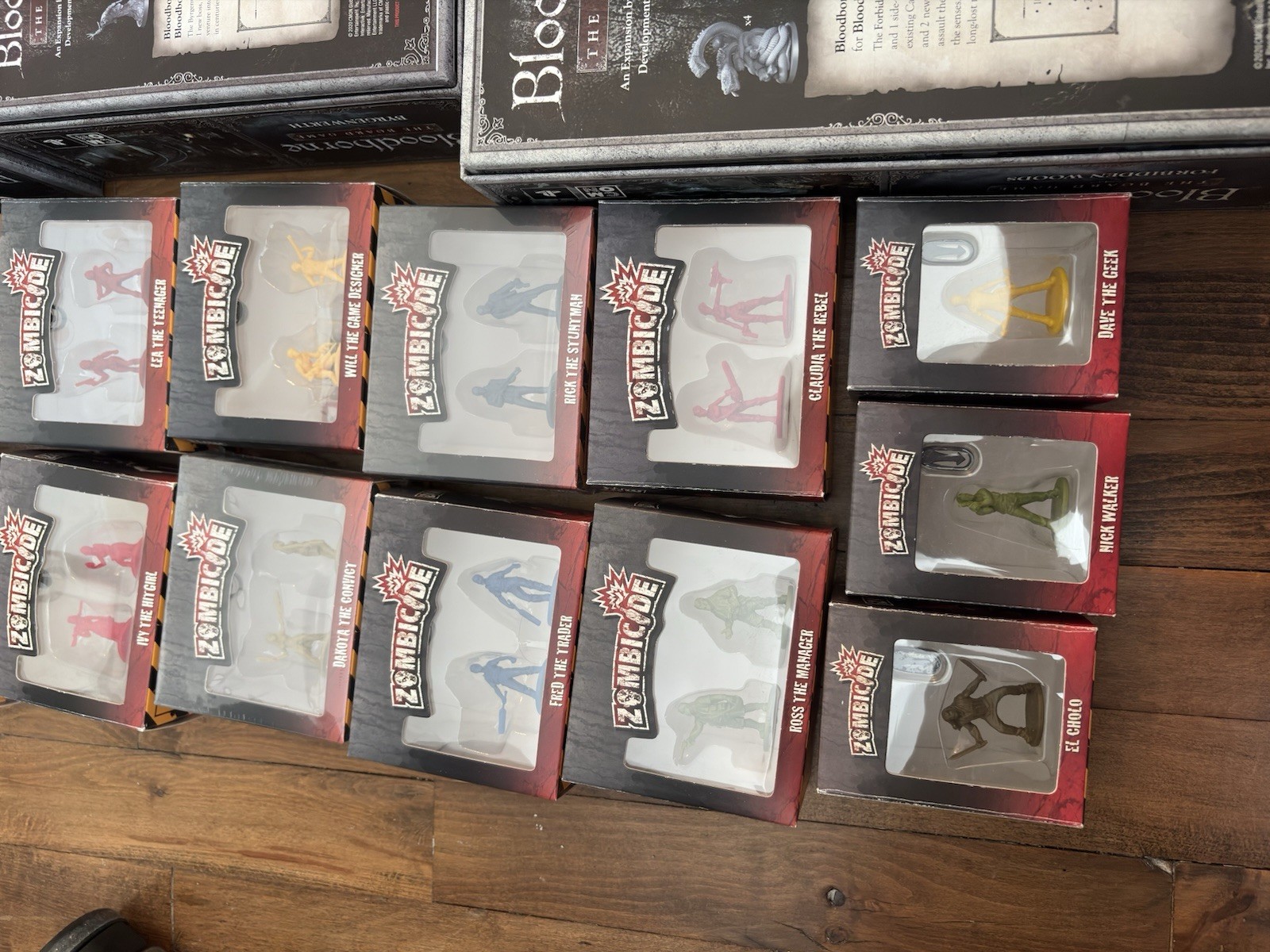 Zombicide board game lot – Zombicide – Toxic City – Prison Outbreak + extras