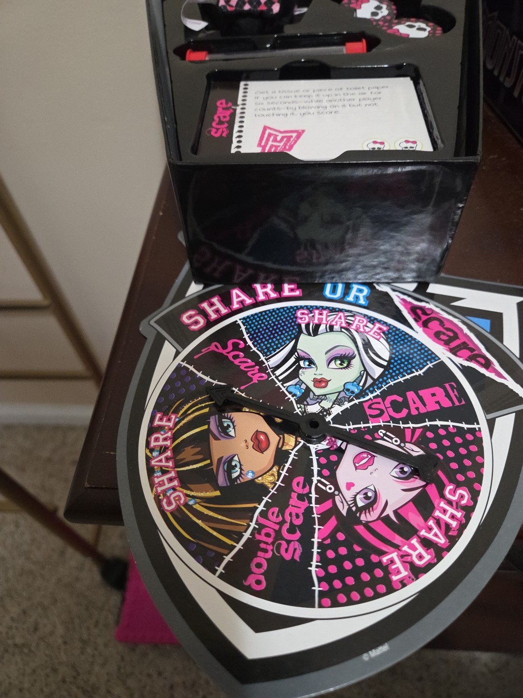 Monster High SHARE OR SCARE Board Game Spooky Game Of Dares and Secrets Ages 6+