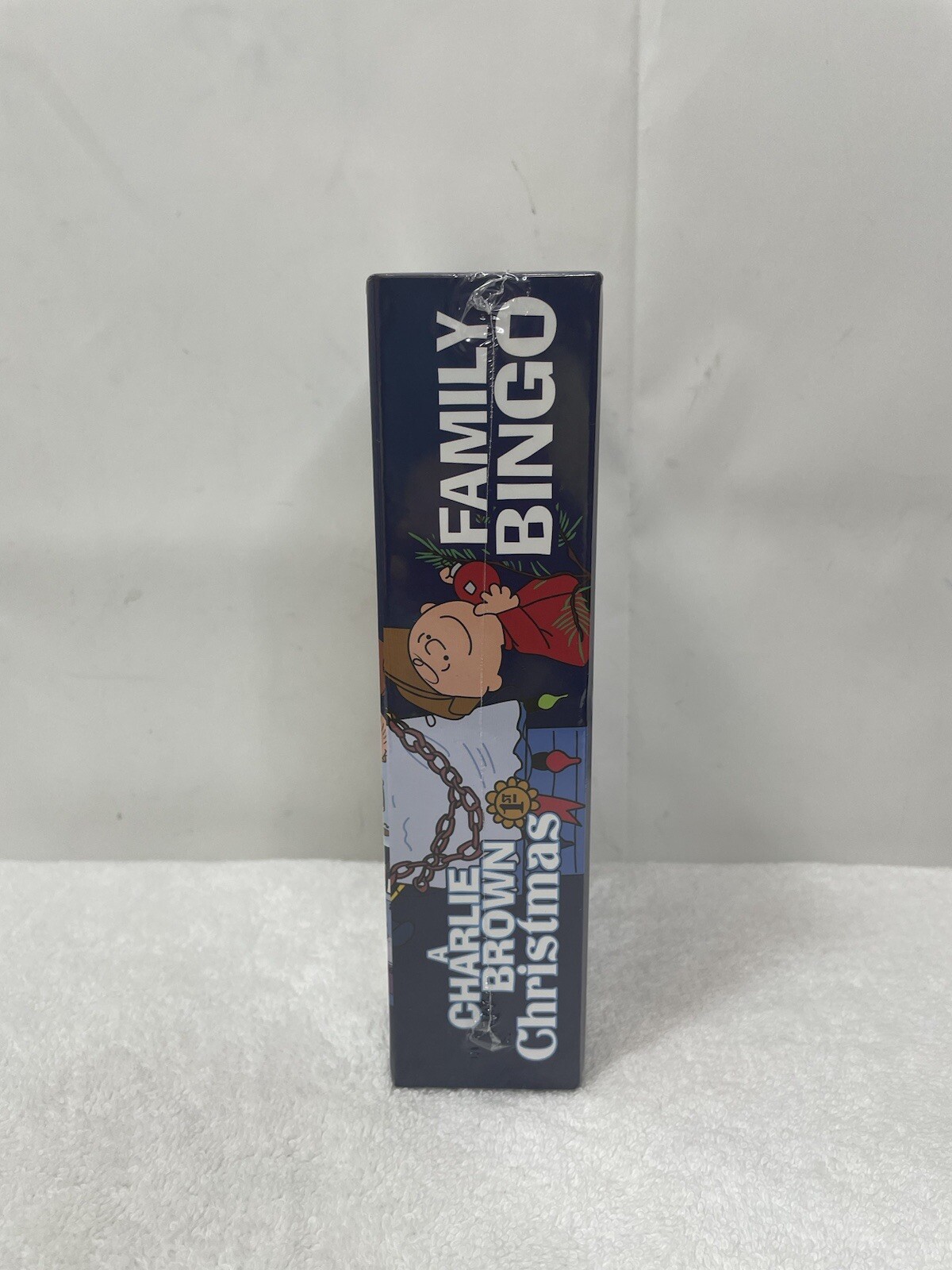 Charlie Brown Christmas Family Bingo Peanuts 2-18 player 8+ Years Family Fun