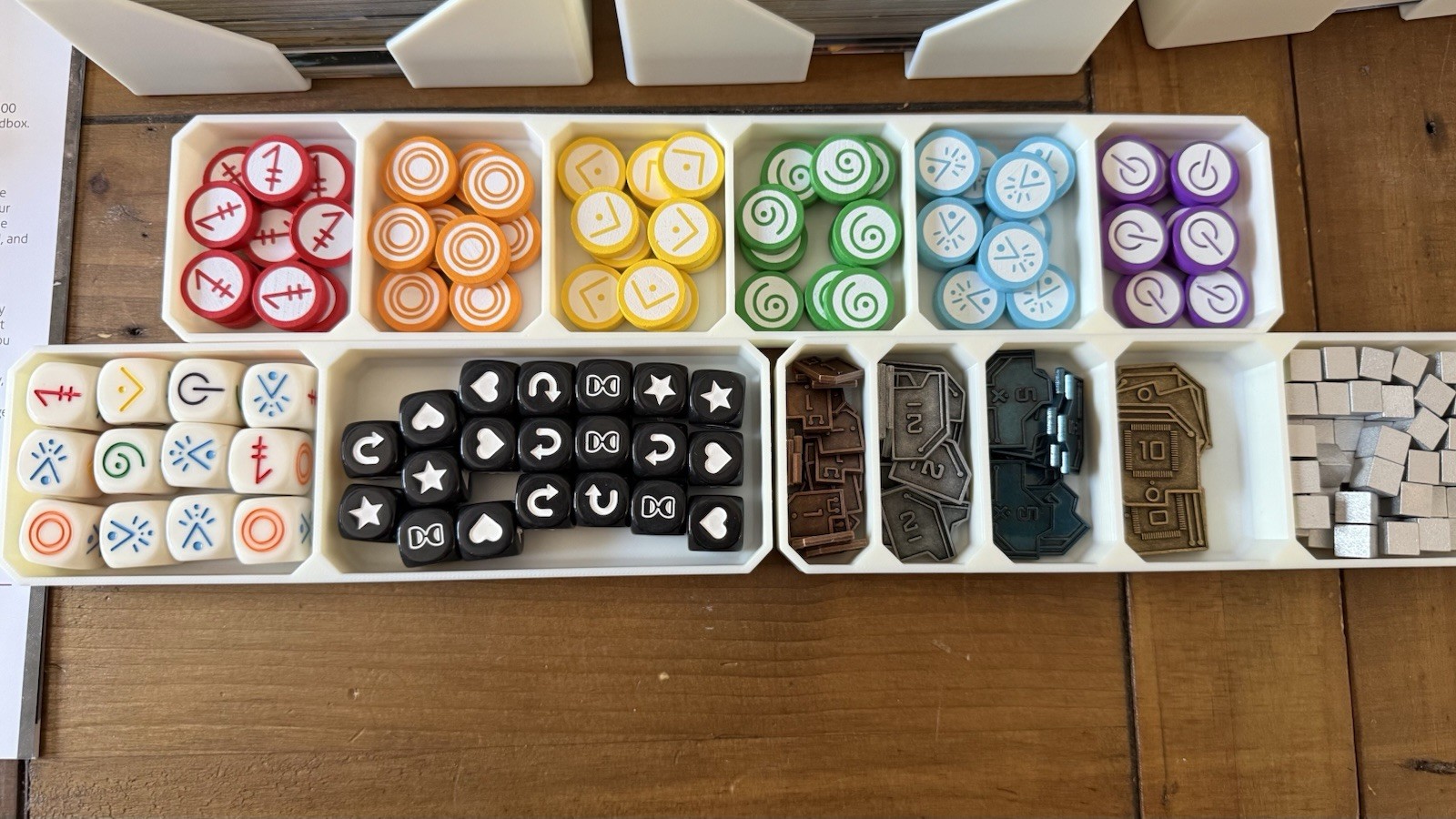 Vantage Board Game – Upgraded Components & Insert – Stonemaier Games
