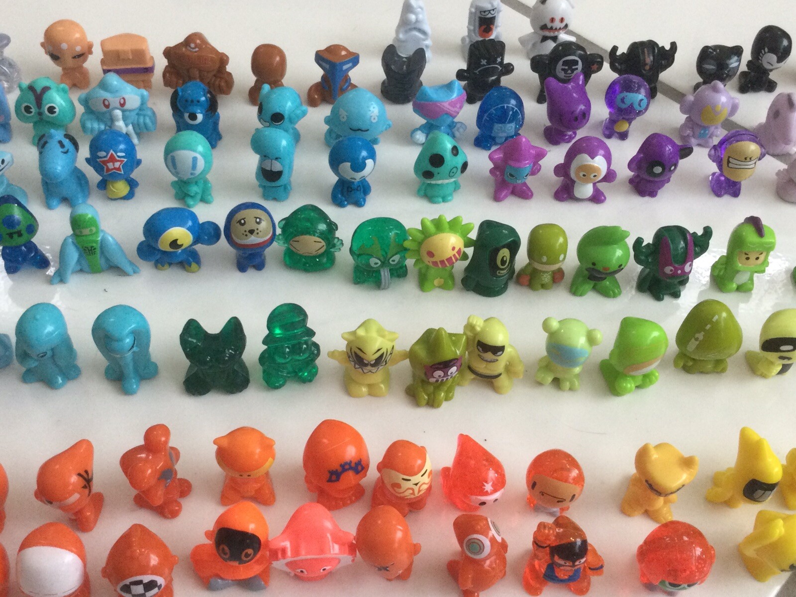 Large Lot of 148 Vintage GoGo’s Crazy Bones Mini Figurines GoGos