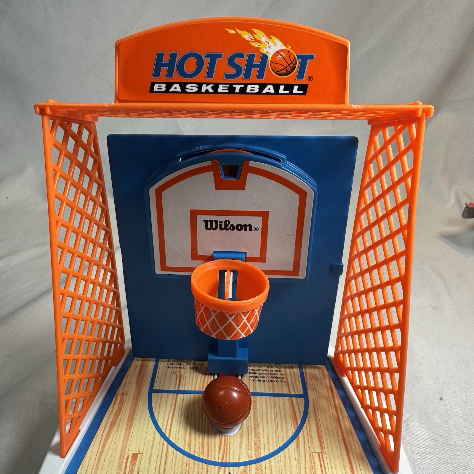 Vintage 1992 Milton Bradley Travel Hot Shot Basketball Game w/ Box