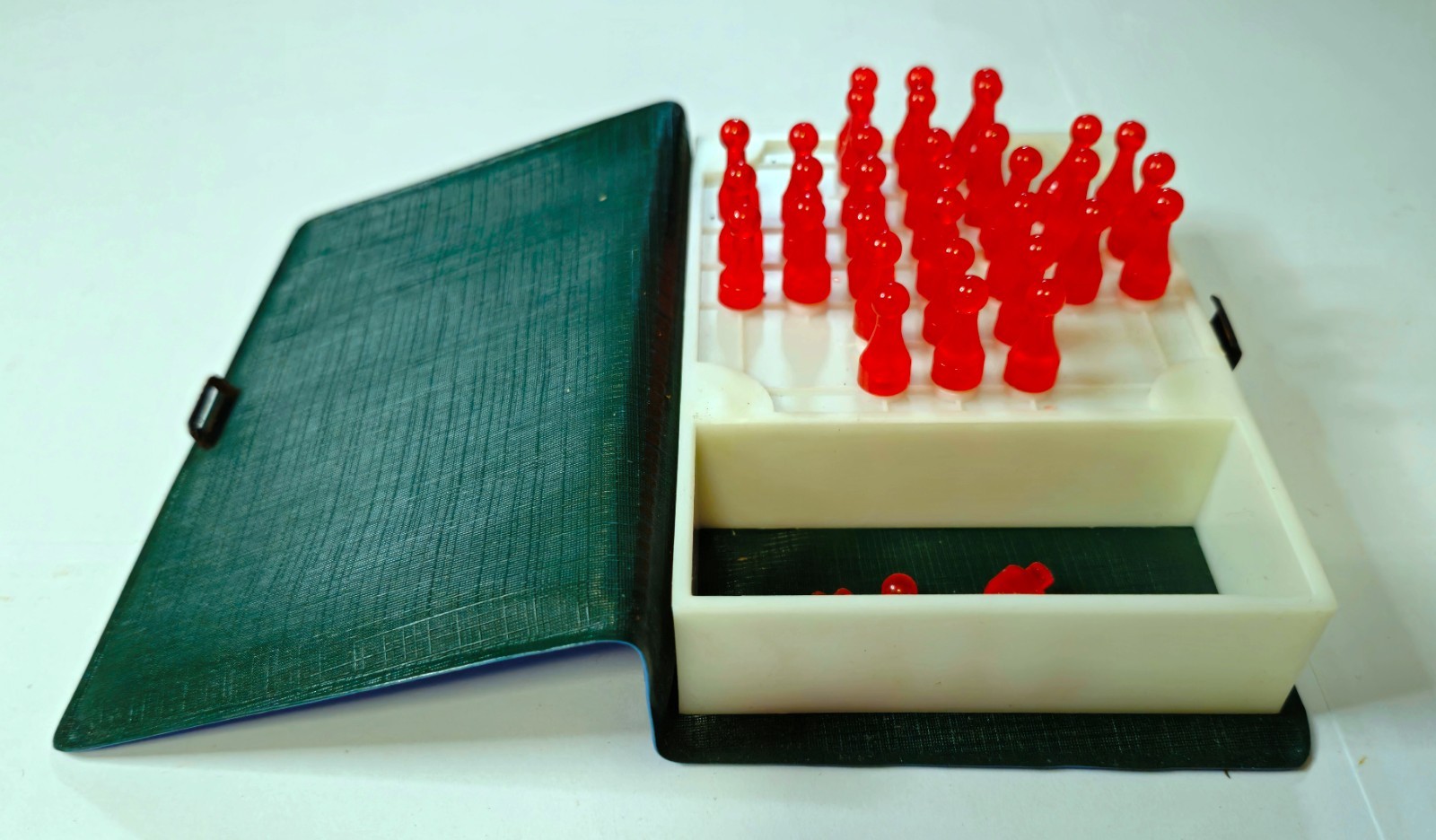 5 Vintage Mini TRAVEL GAMES 🎲 Chess / Dominos / Solitaire 🎲 circa 1980s