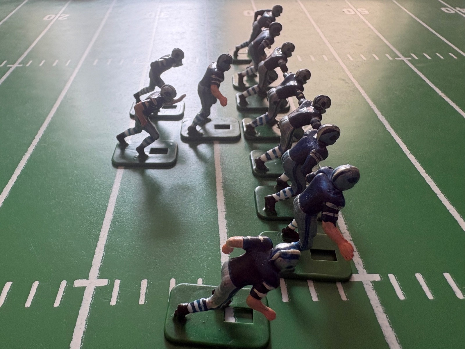 Vintage Tudor Electric Football – Complete Dallas Cowboys Team – Excellent