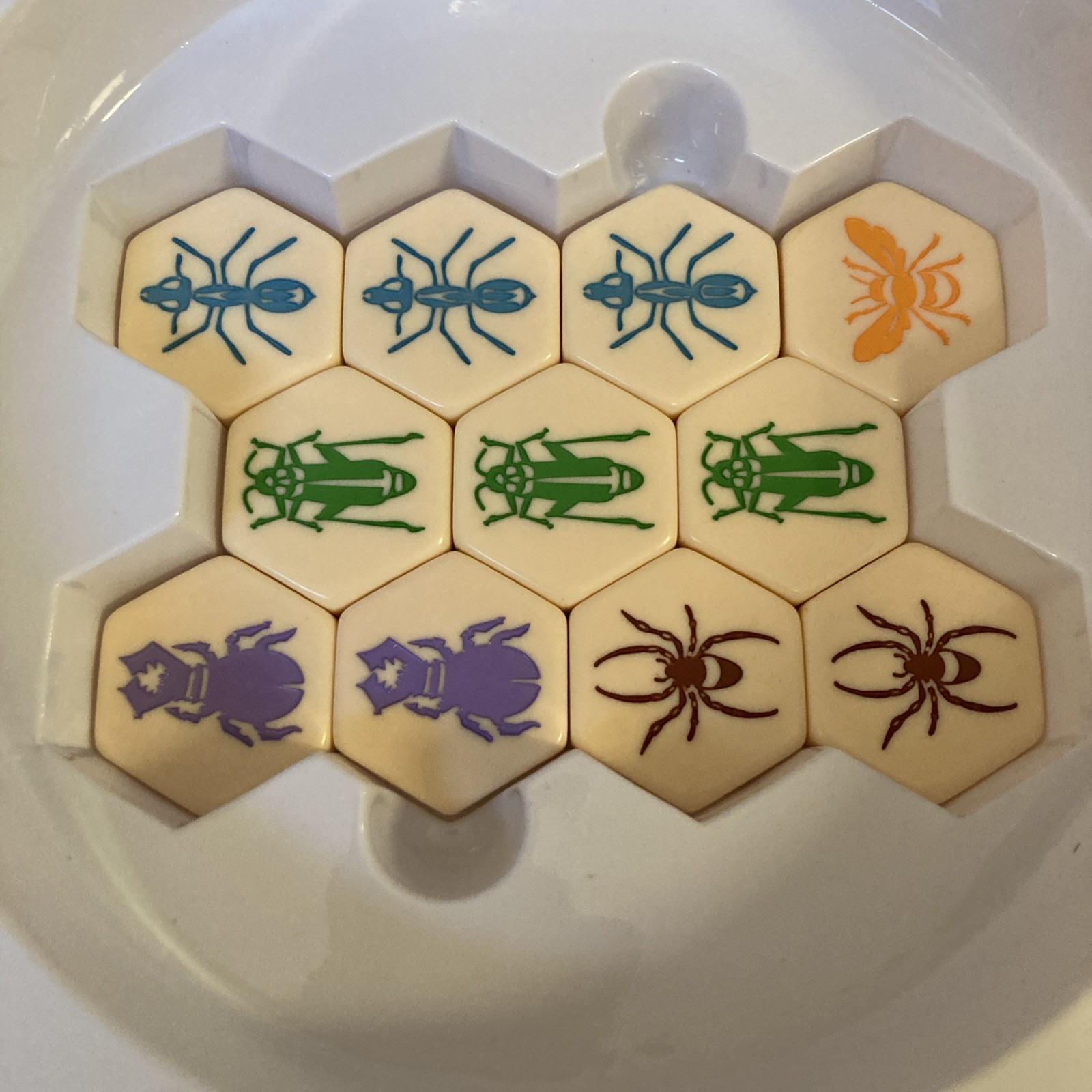 Hive Board Game 2 Player Family Fun Strategy Travel Party Entertainment Game