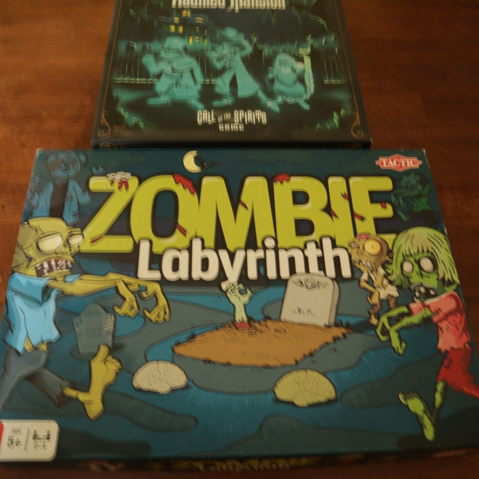 Spooky Family Board Games Lot Haunted Mansion Zombie Labyrinth Halloween