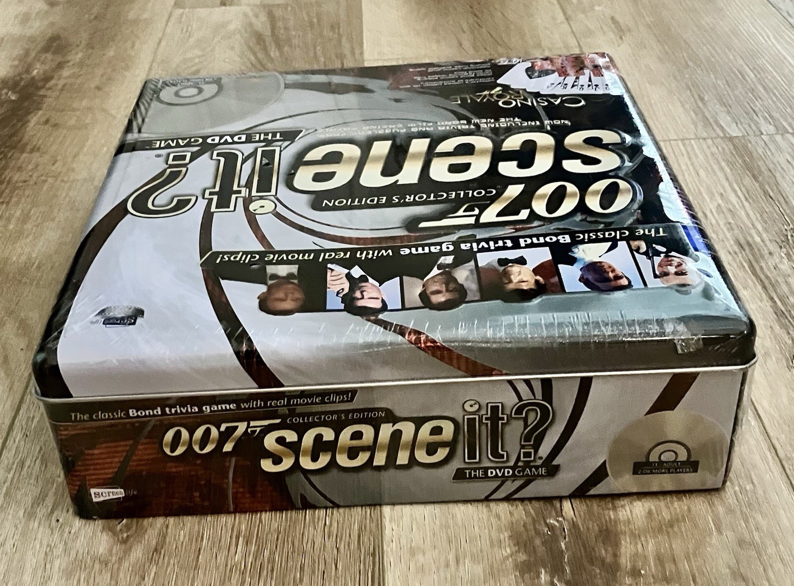 Scene It 007 James Bond Collectors Edition Tin DVD Board Game Casino Royale NEW