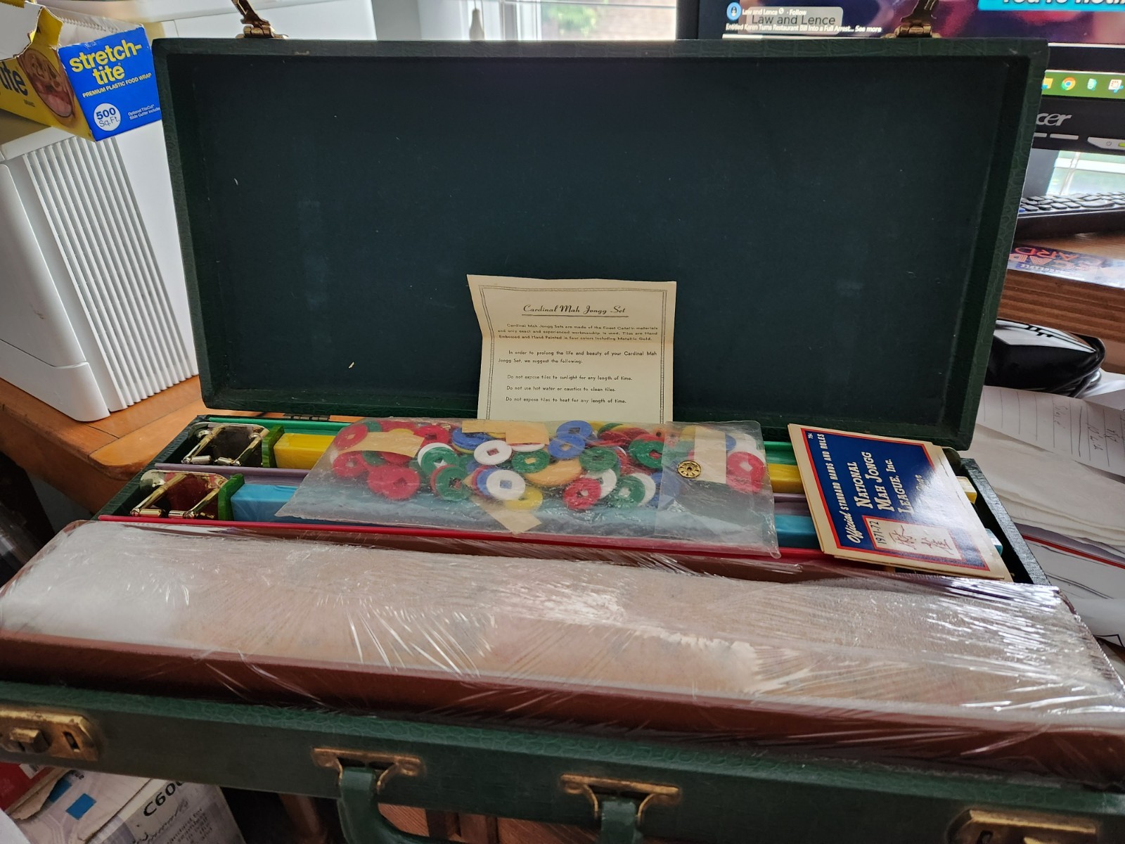 Vintage Mah Jongg Set Tiles Racks Green Case