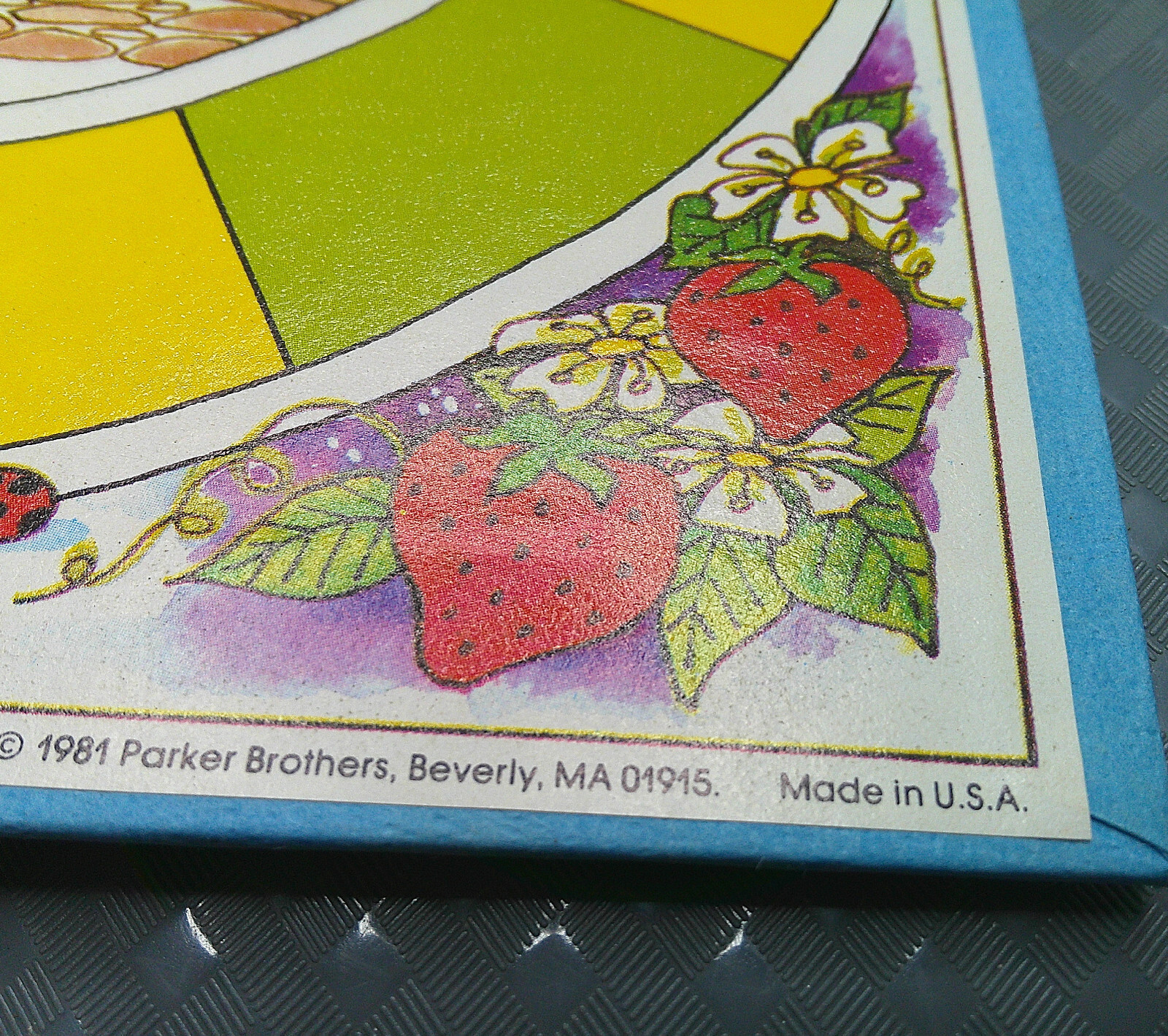 Vintage 1981 Parker Brothers Strawberry Shortcake in Big Apple City Board Game
