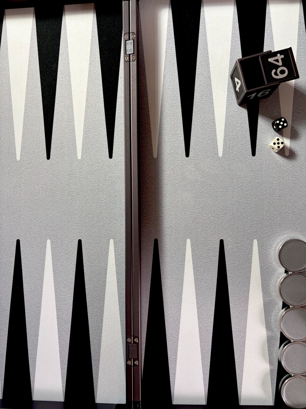 P-40 Backgammon Board Black Case Complete Game Dice Doubling Cube