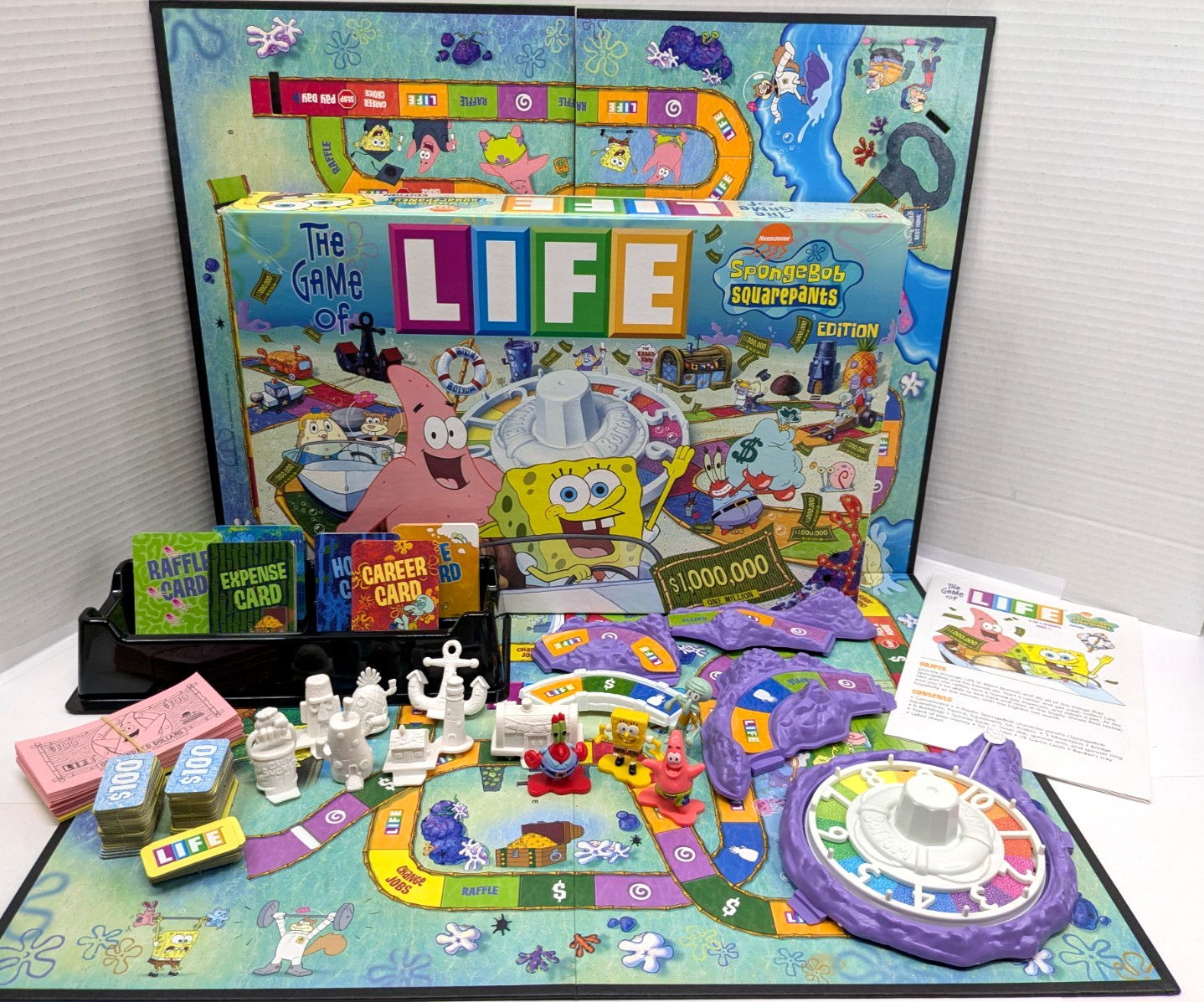 2005 The Game of Life SpongeBob SquarePants Edition Milton Bradley Nickelodeon