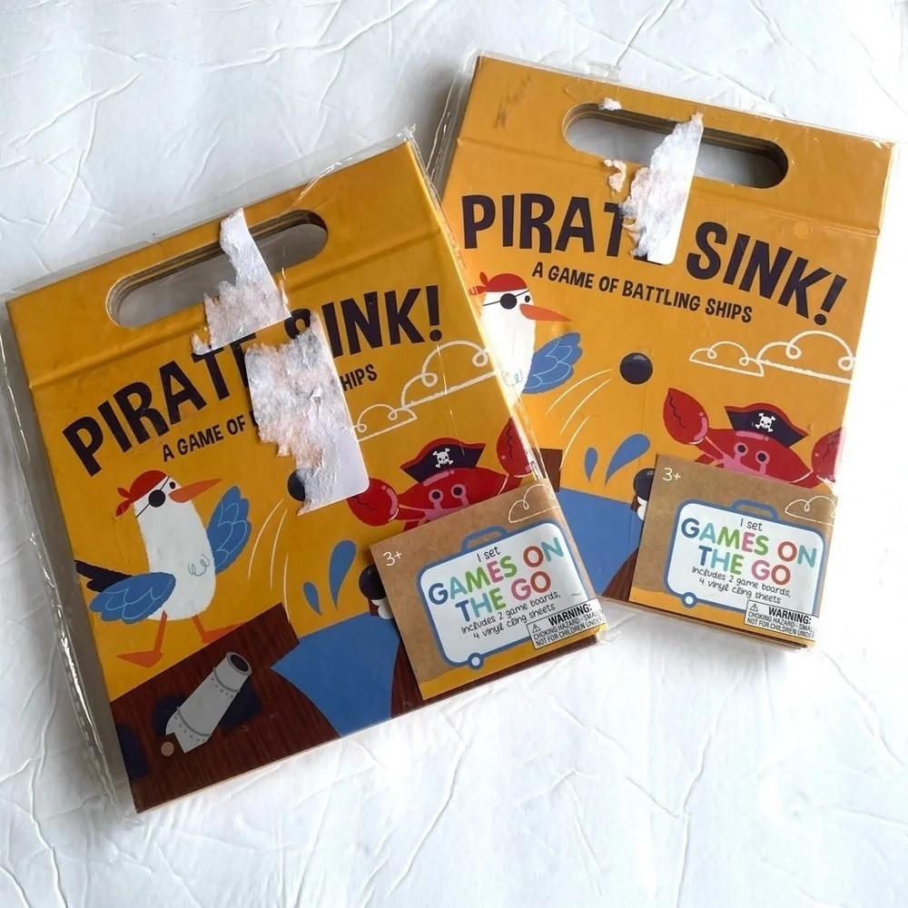 Games On The Go Pirate Sink!! A Game Of Battling Ships 2 PIECES NEW