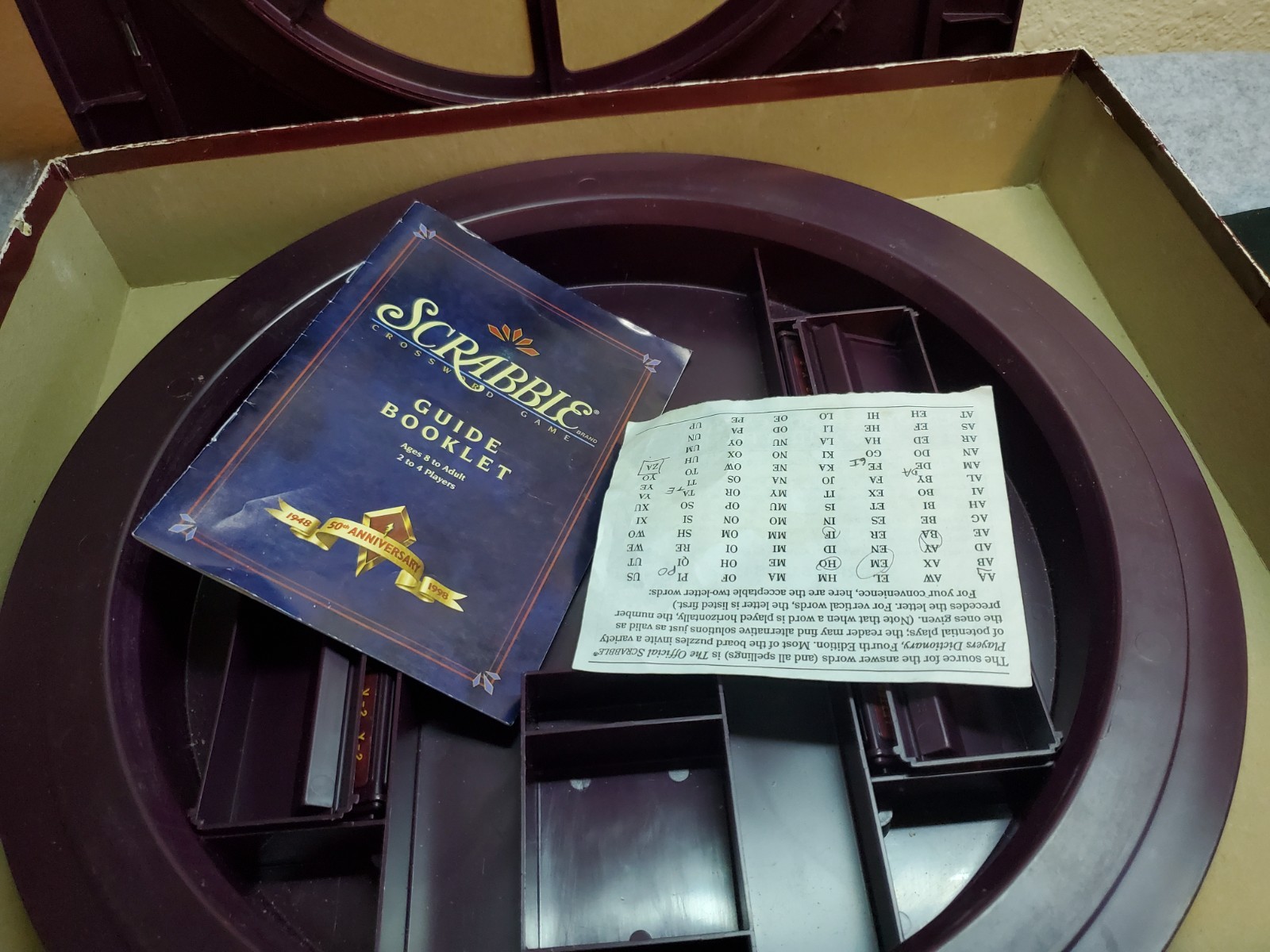 Scrabble Deluxe Turntable, 50th anniversary, 100 Blue letters, no timer or book