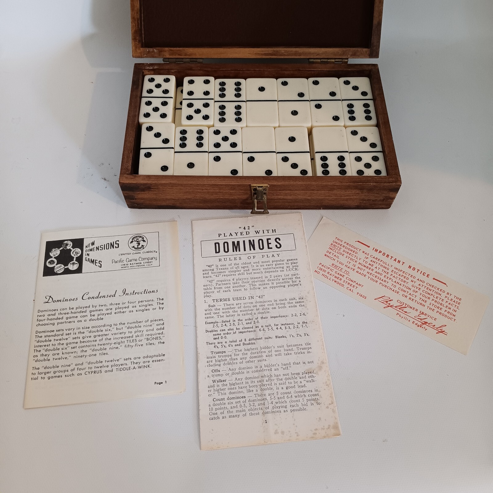 Vintage 28 Piece Domino Set In Walnut Wood Box Pacific Game Company With Papers